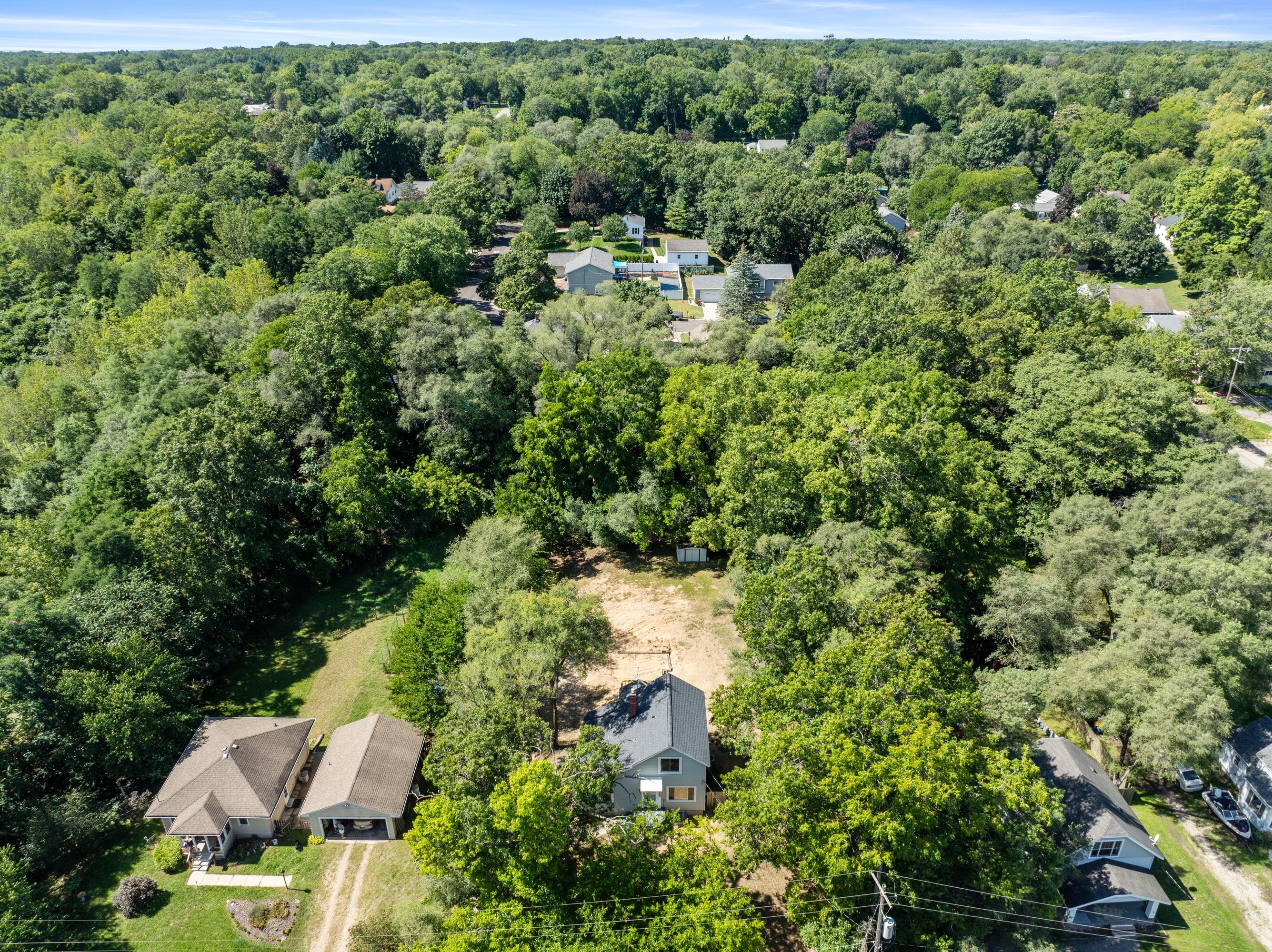 1071 Bristol Avenue NW Grand Rapids MI 49504