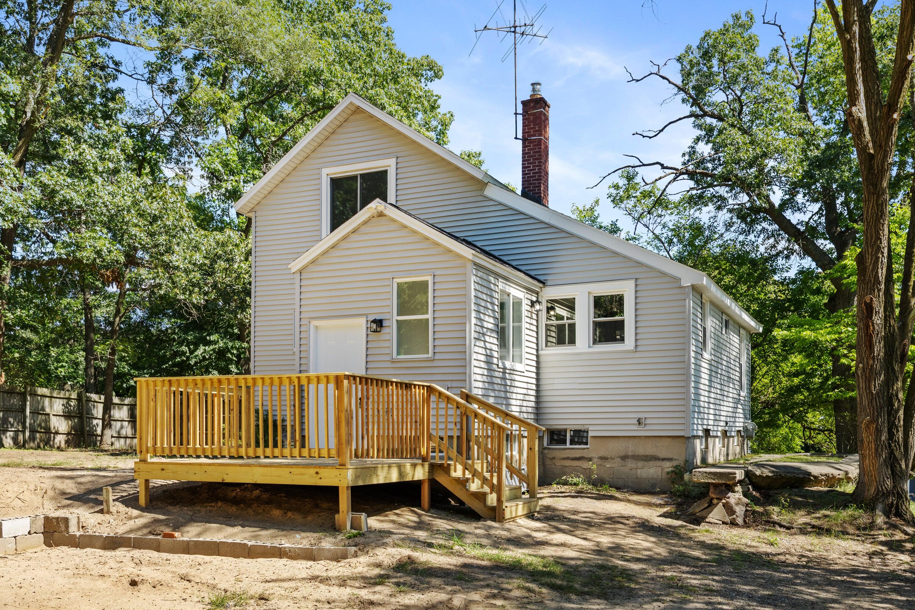 1071 Bristol Avenue NW Grand Rapids MI 49504