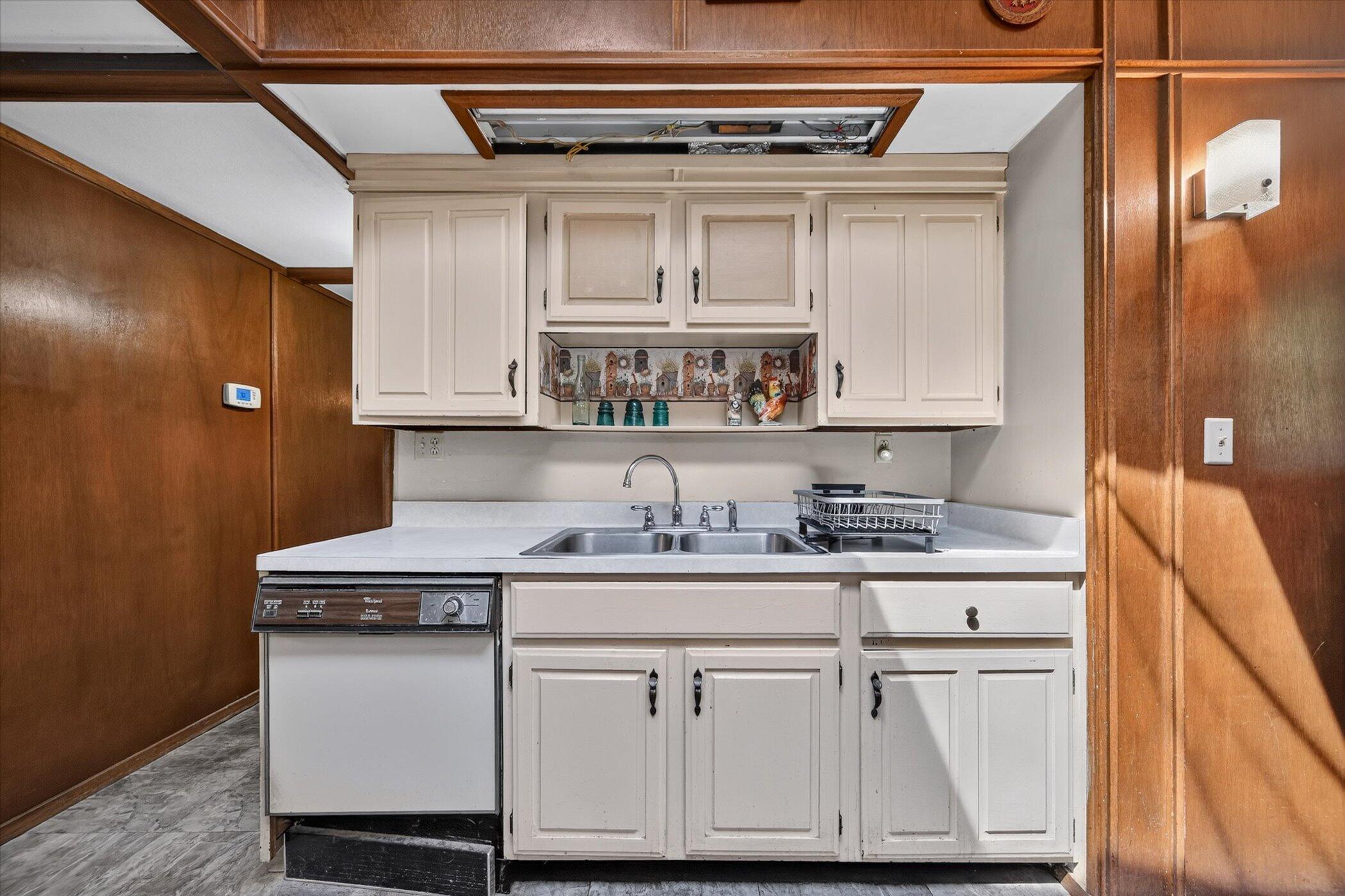 40516 County Road 669 Decatur MI 49045