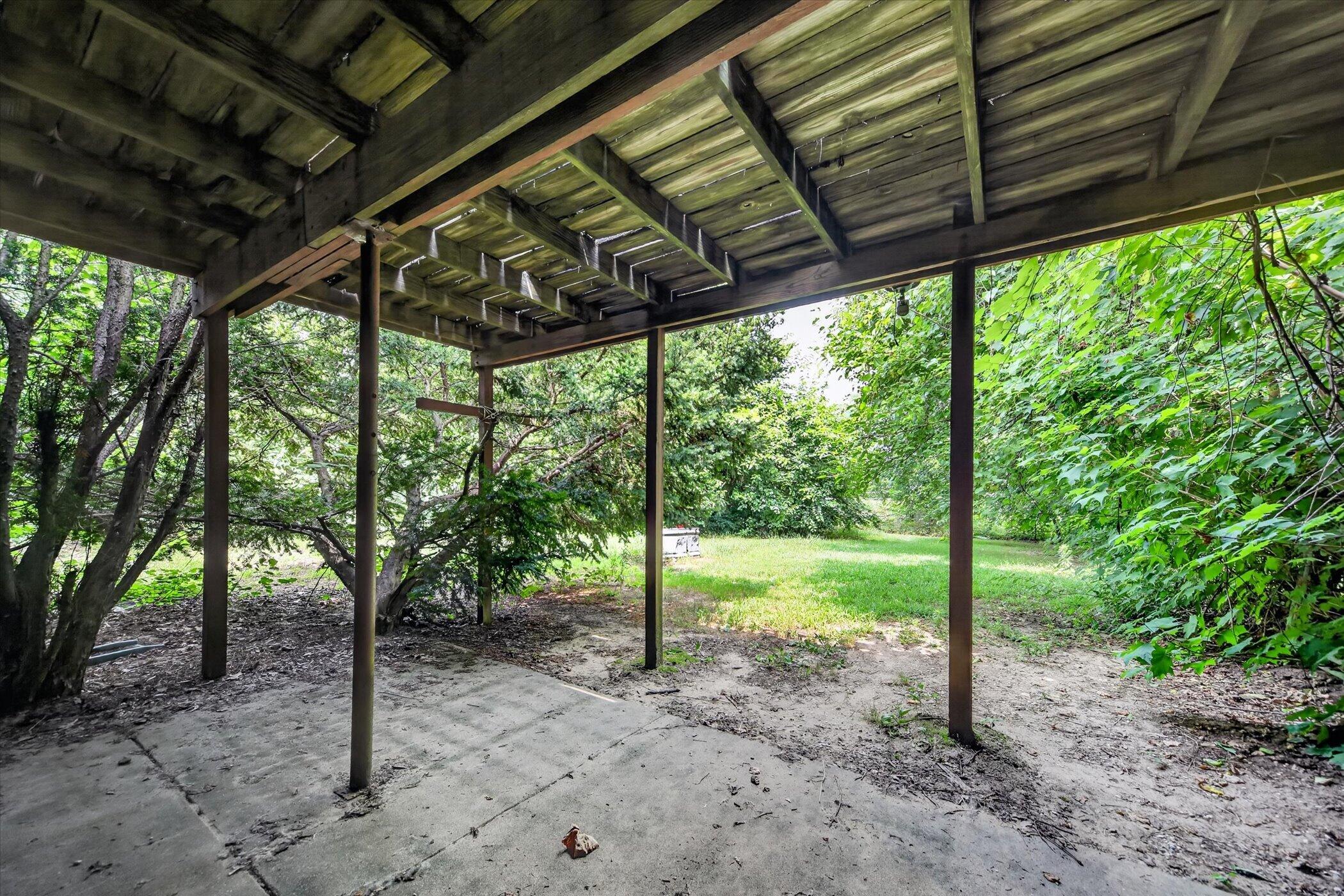 40516 County Road 669 Decatur MI 49045