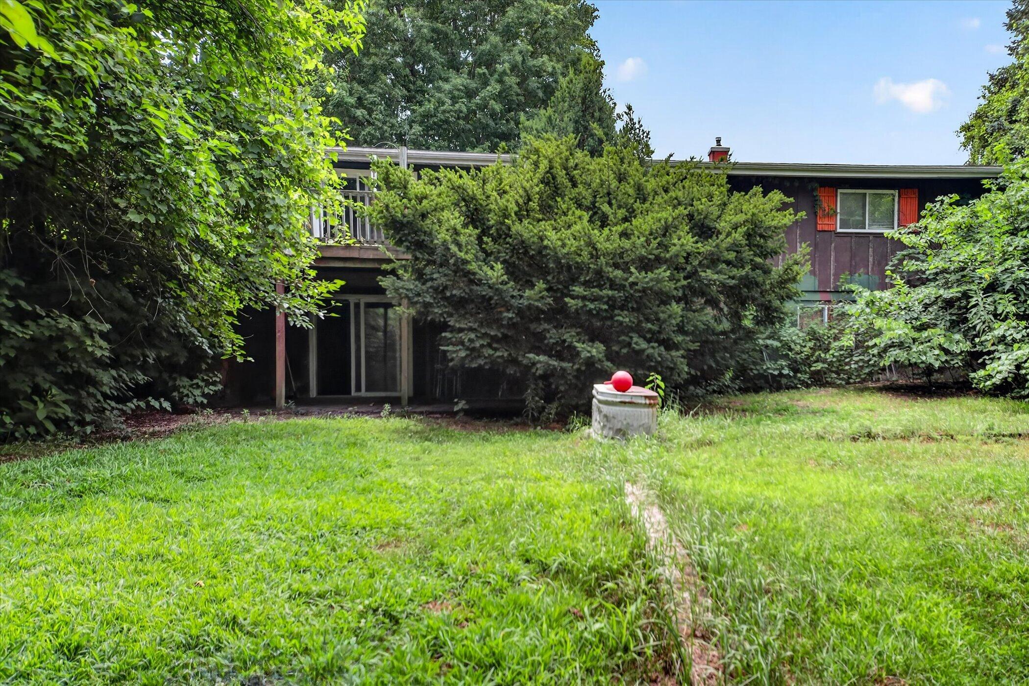 40516 County Road 669 Decatur MI 49045