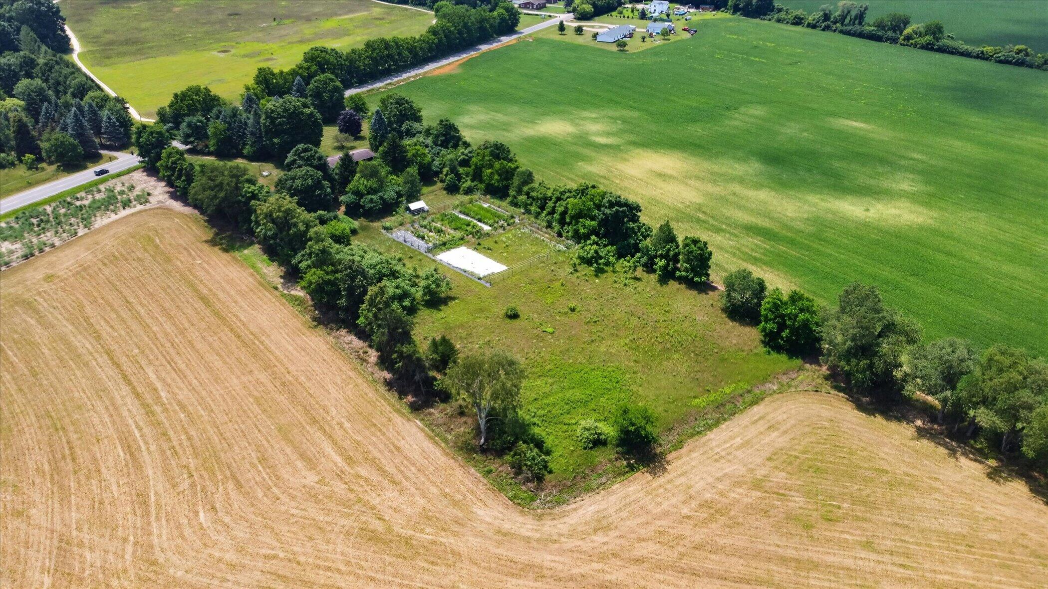 40516 County Road 669 Decatur MI 49045
