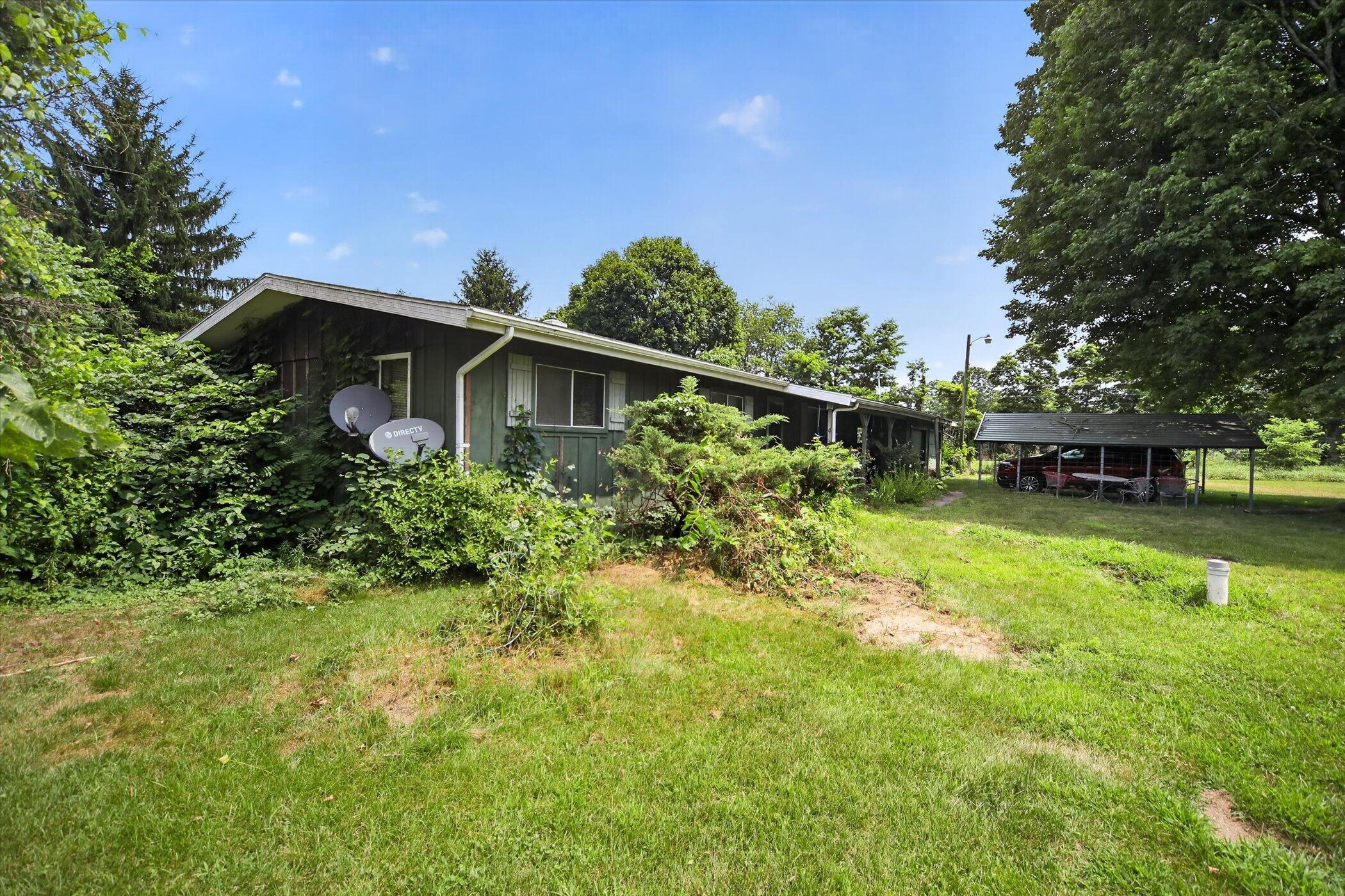 40516 County Road 669 Decatur MI 49045