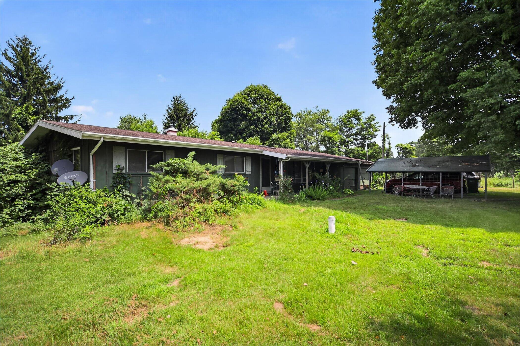 40516 County Road 669 Decatur MI 49045