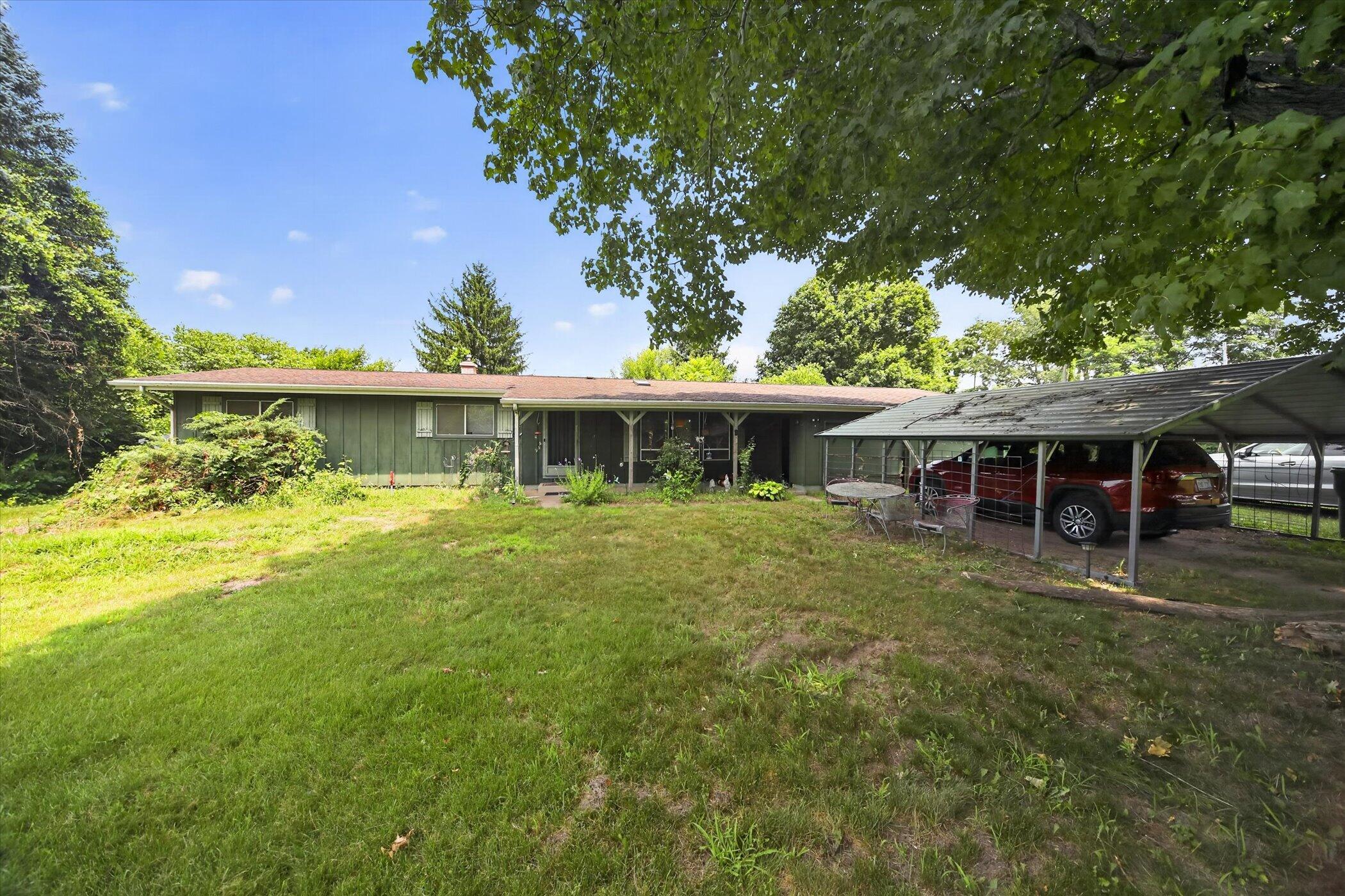 40516 County Road 669 Decatur MI 49045