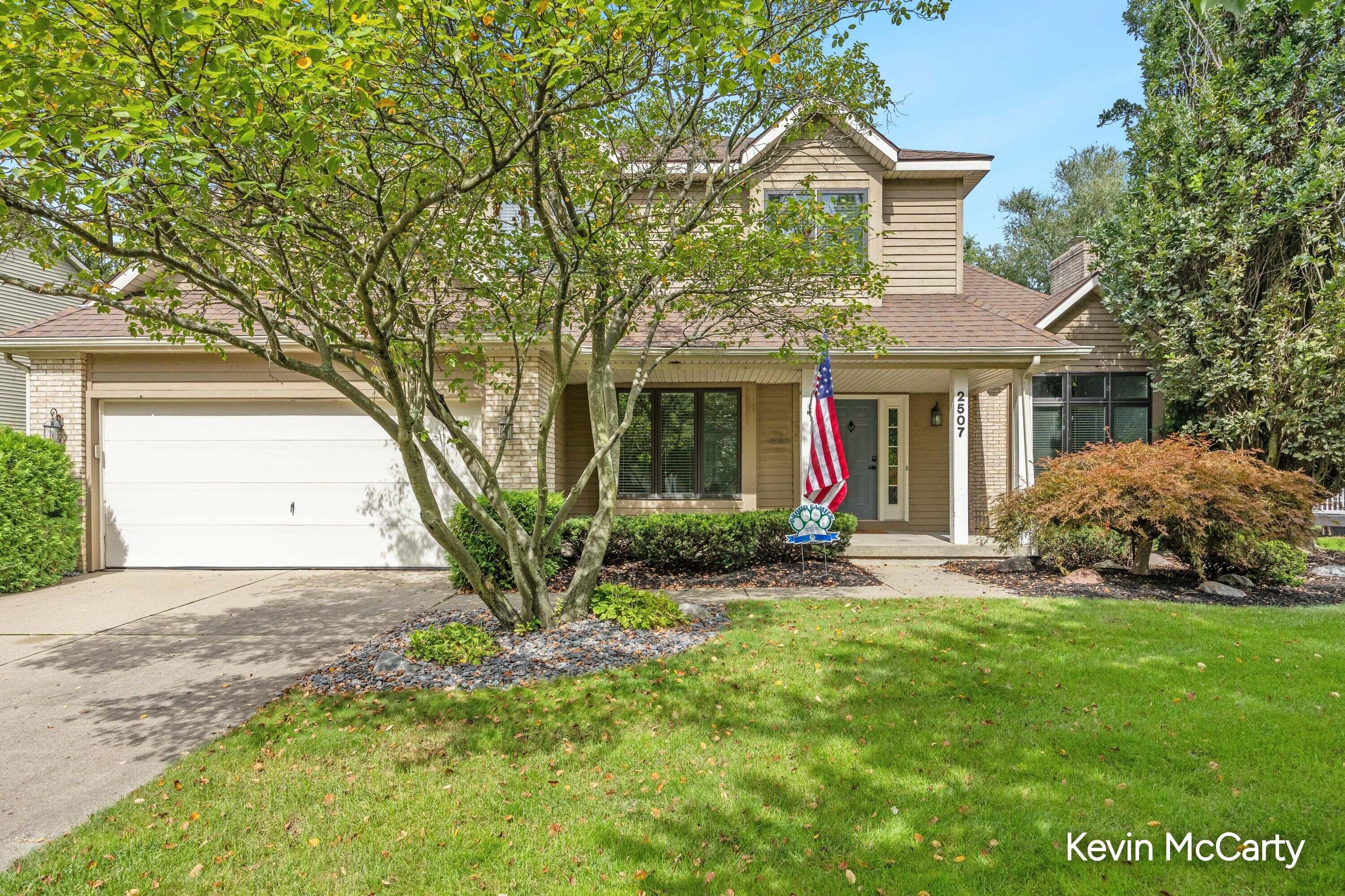 2507 Ridgecroft Avenue SE Grand Rapids MI 49546