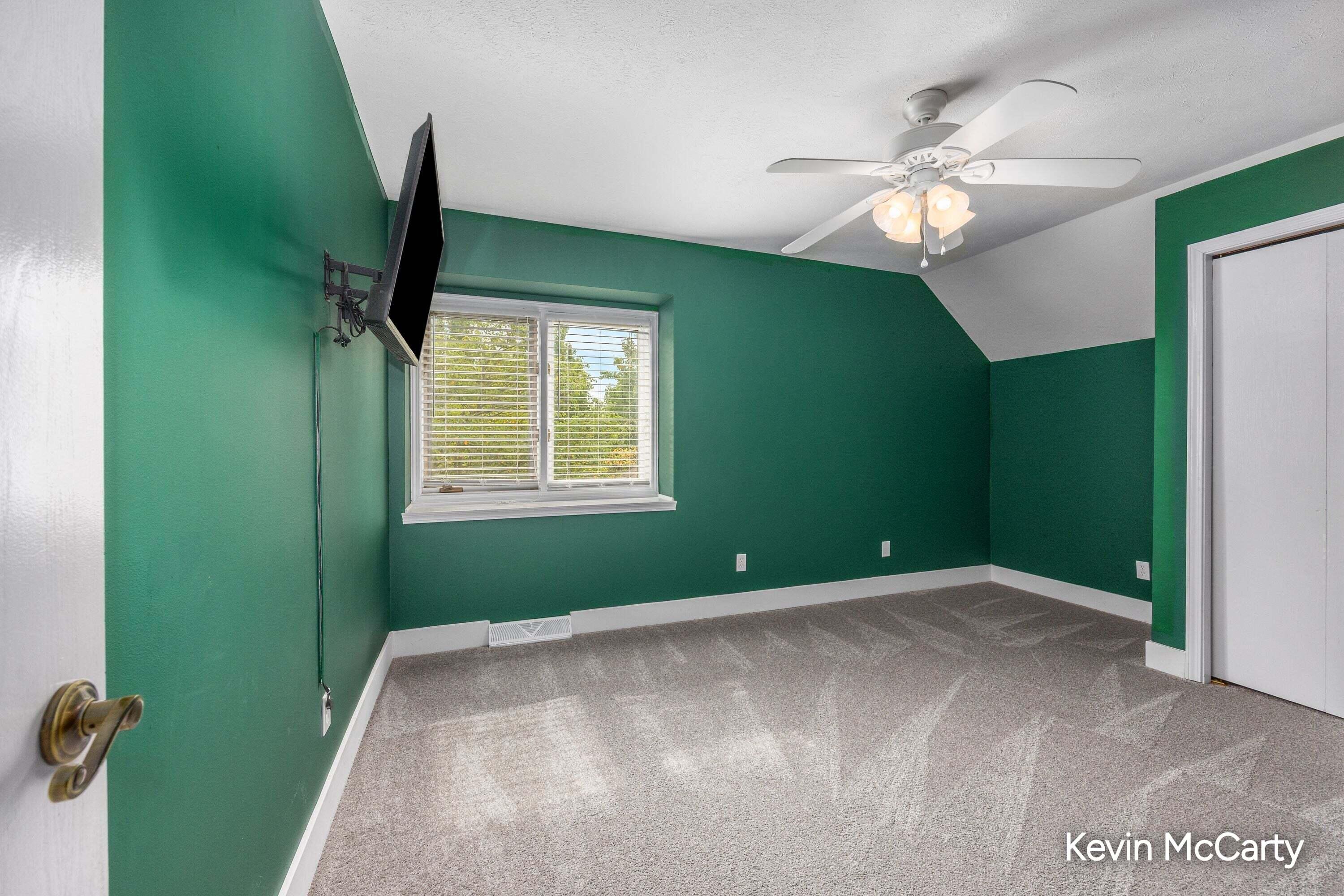 2507 Ridgecroft Avenue SE Grand Rapids MI 49546