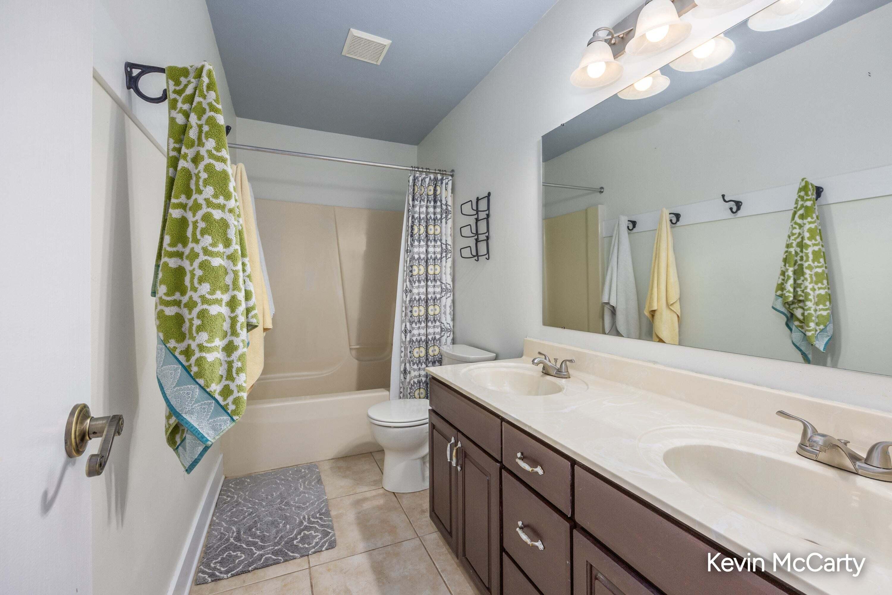 2507 Ridgecroft Avenue SE Grand Rapids MI 49546