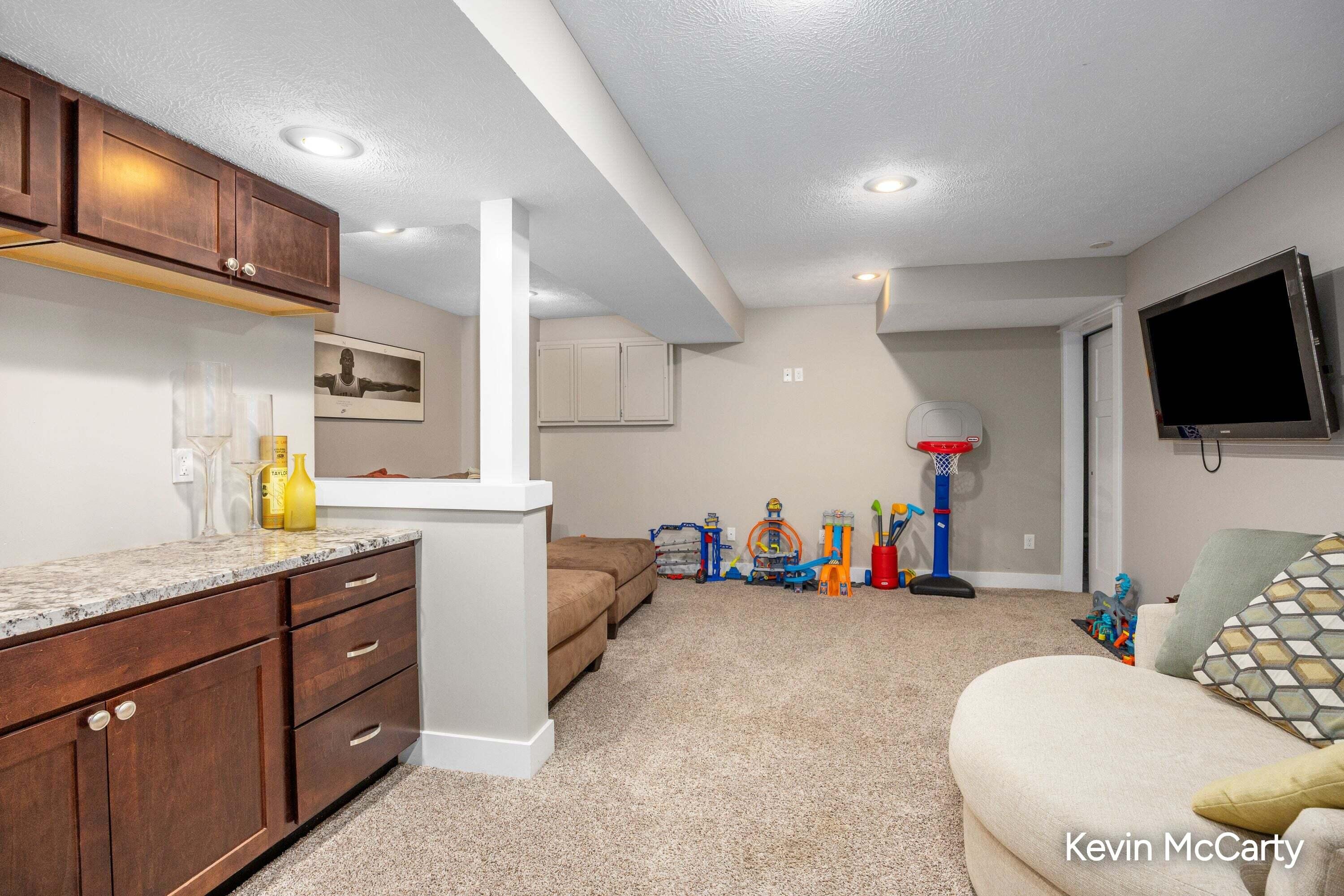 2507 Ridgecroft Avenue SE Grand Rapids MI 49546