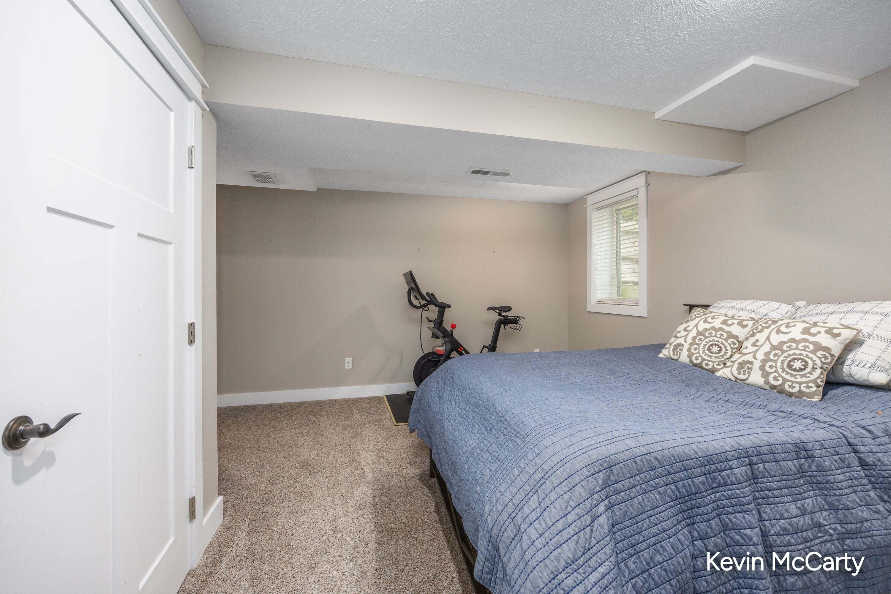 2507 Ridgecroft Avenue SE Grand Rapids MI 49546