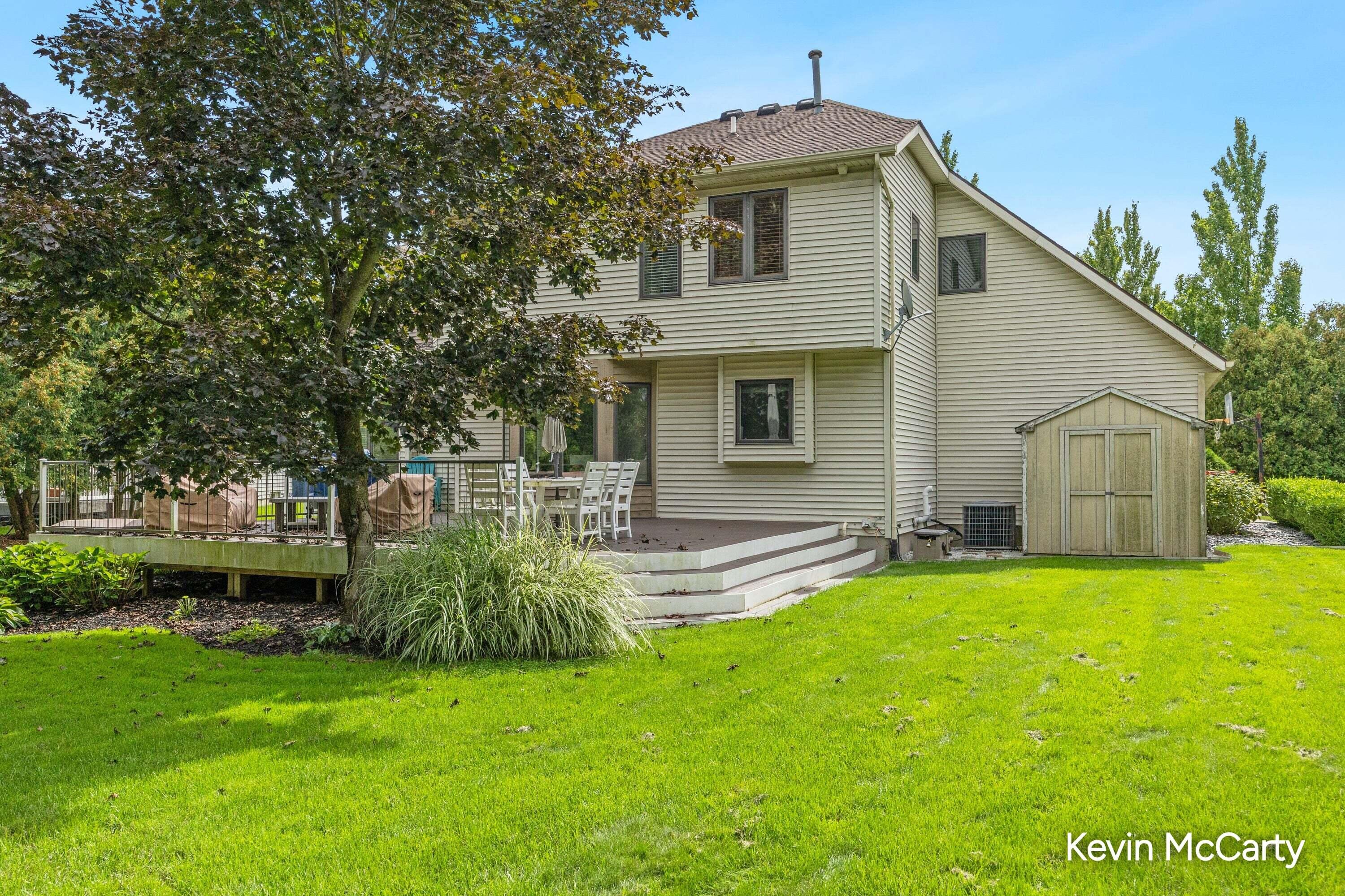 2507 Ridgecroft Avenue SE Grand Rapids MI 49546