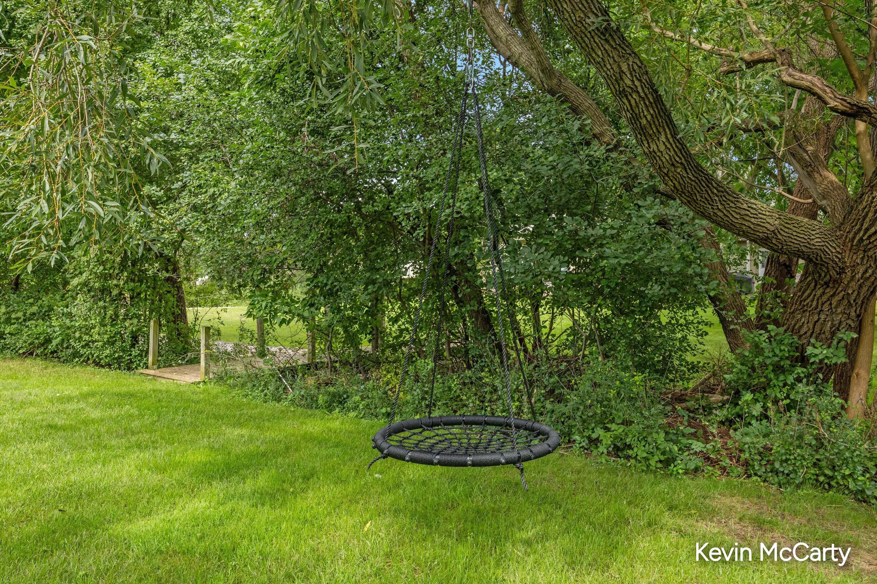 2507 Ridgecroft Avenue SE Grand Rapids MI 49546