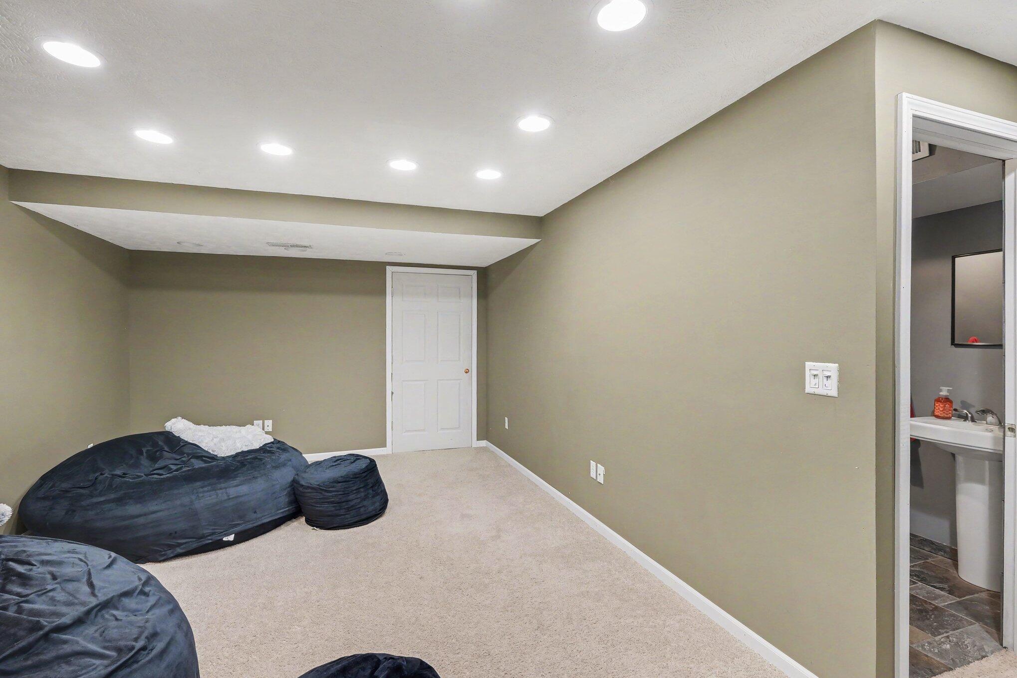 6630 Cannon Farms Drive NE Rockford MI 49341
