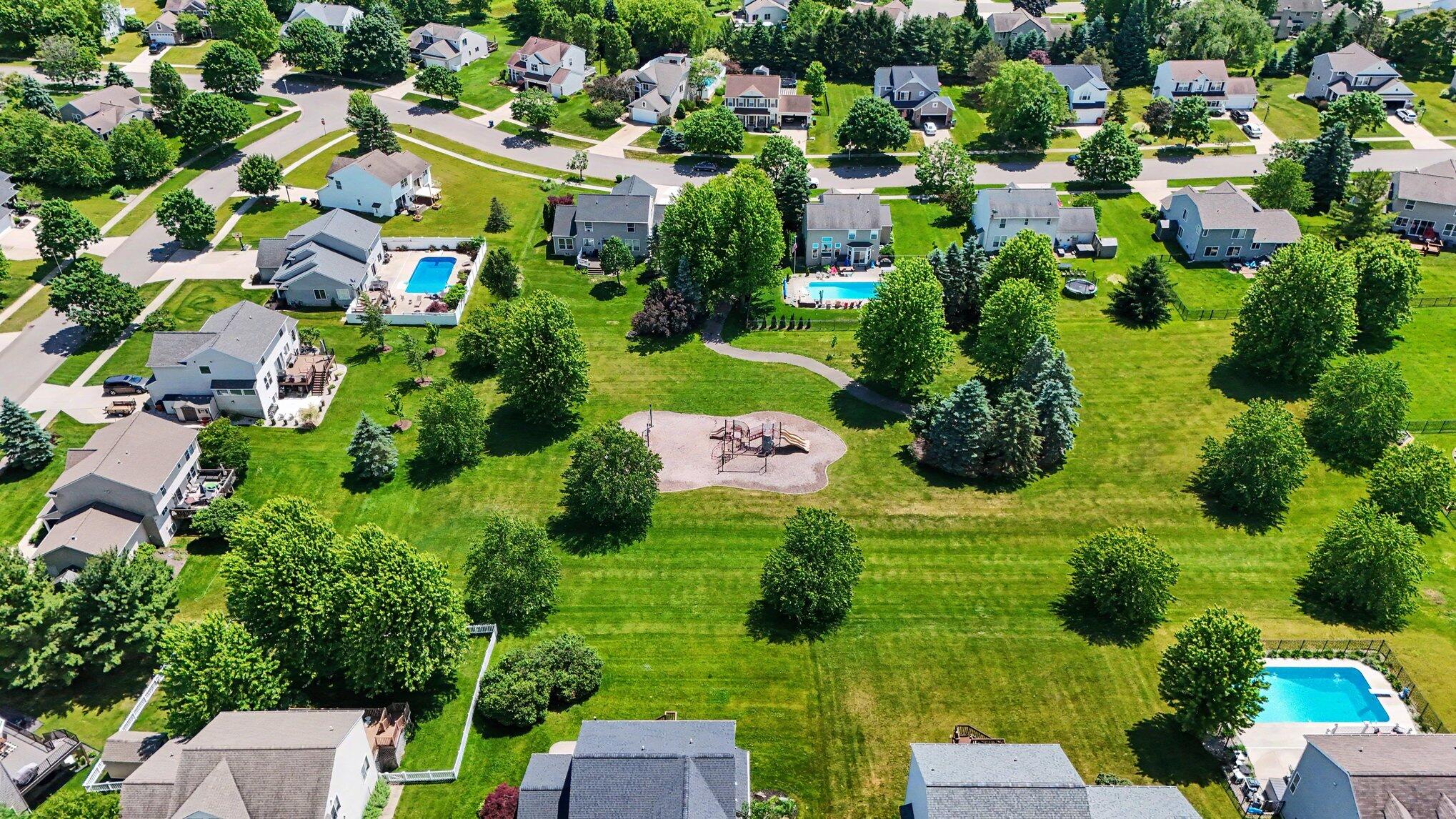6630 Cannon Farms Drive NE Rockford MI 49341