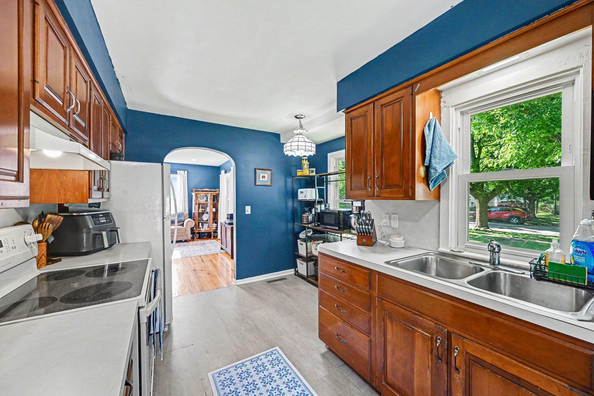 2317 Glendale Boulevard Kalamazoo MI 49004
