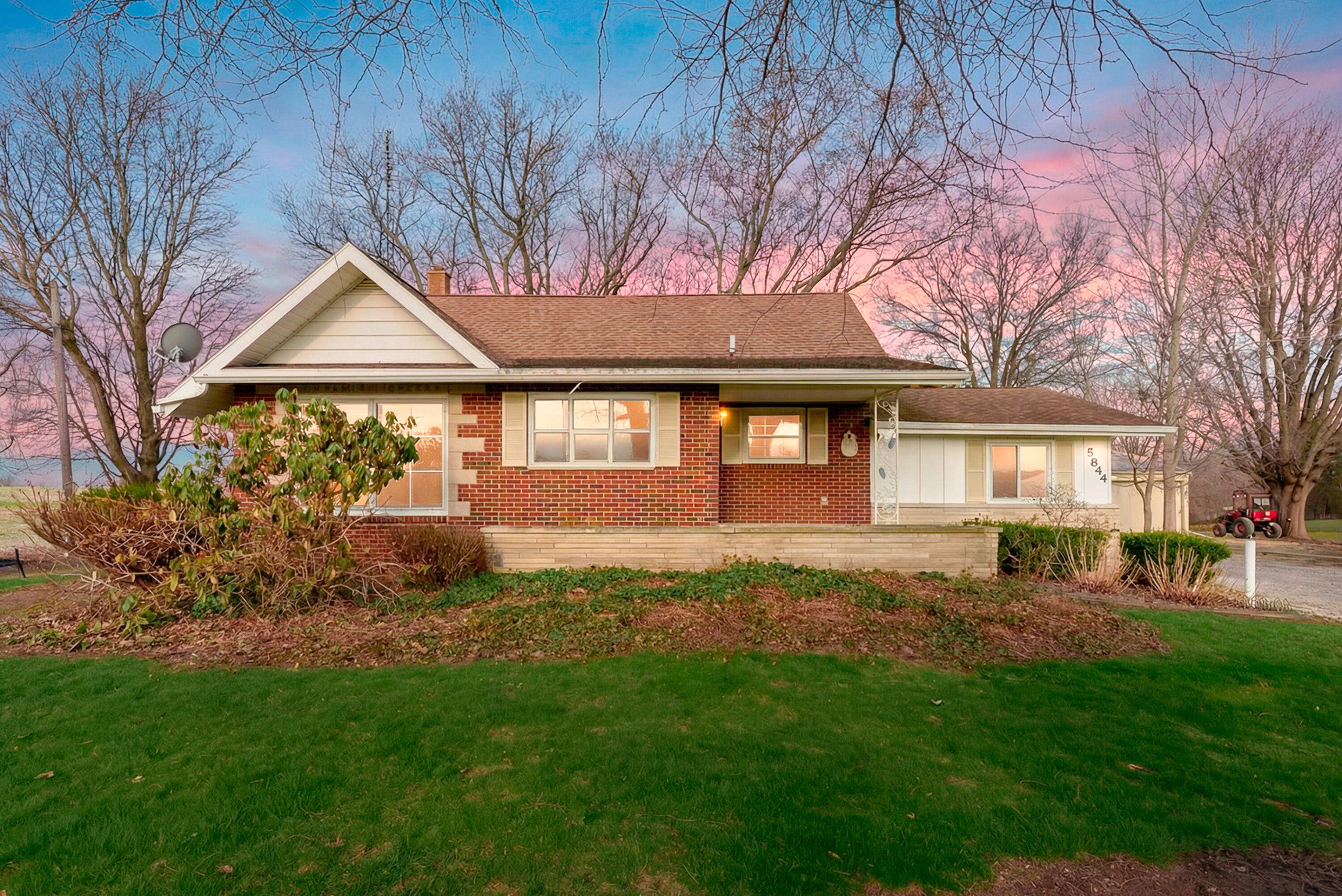 5844 S Scottdale Road Berrien Springs MI 49103