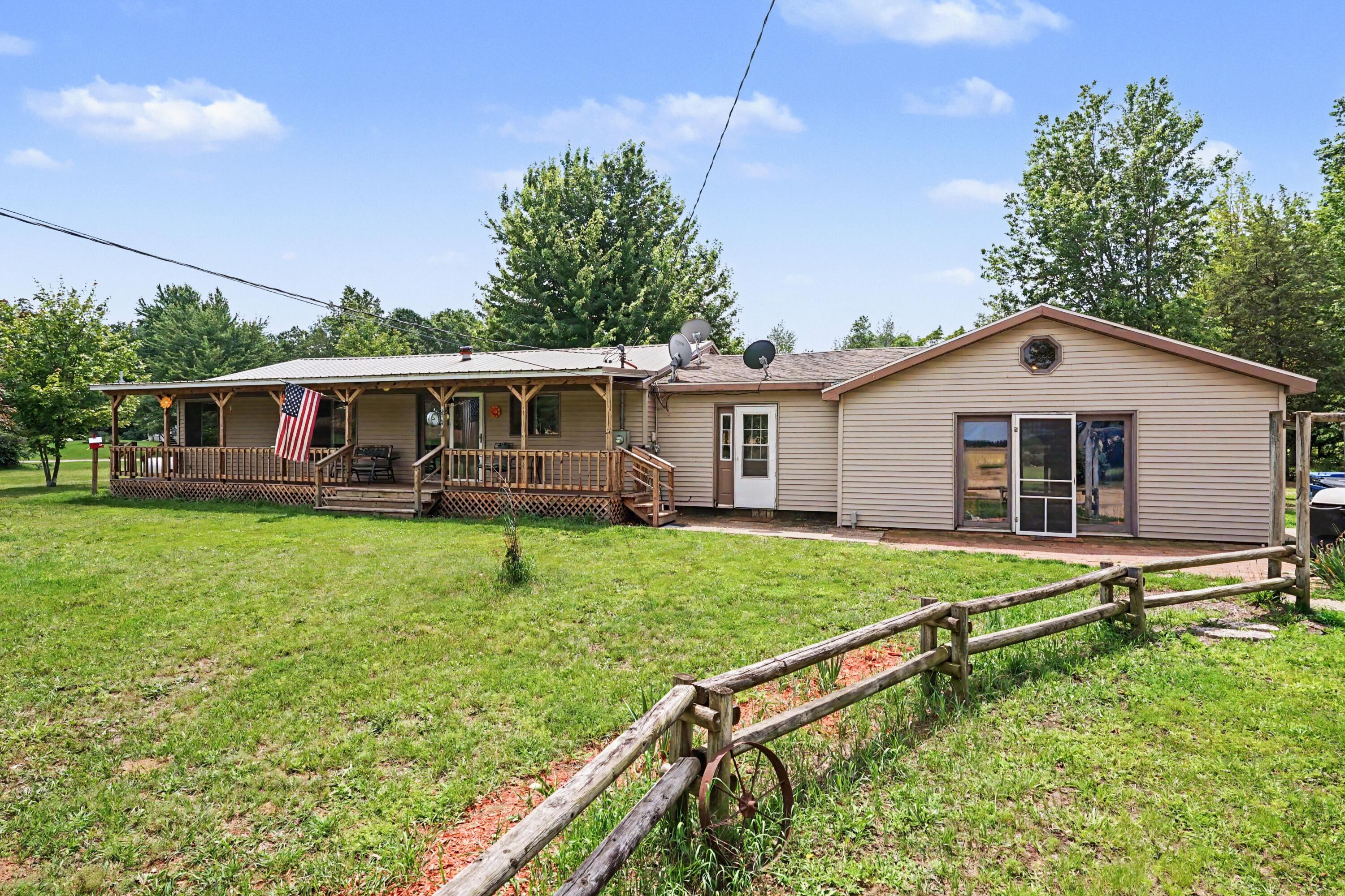 6846 104th Avenue South Haven MI 49090