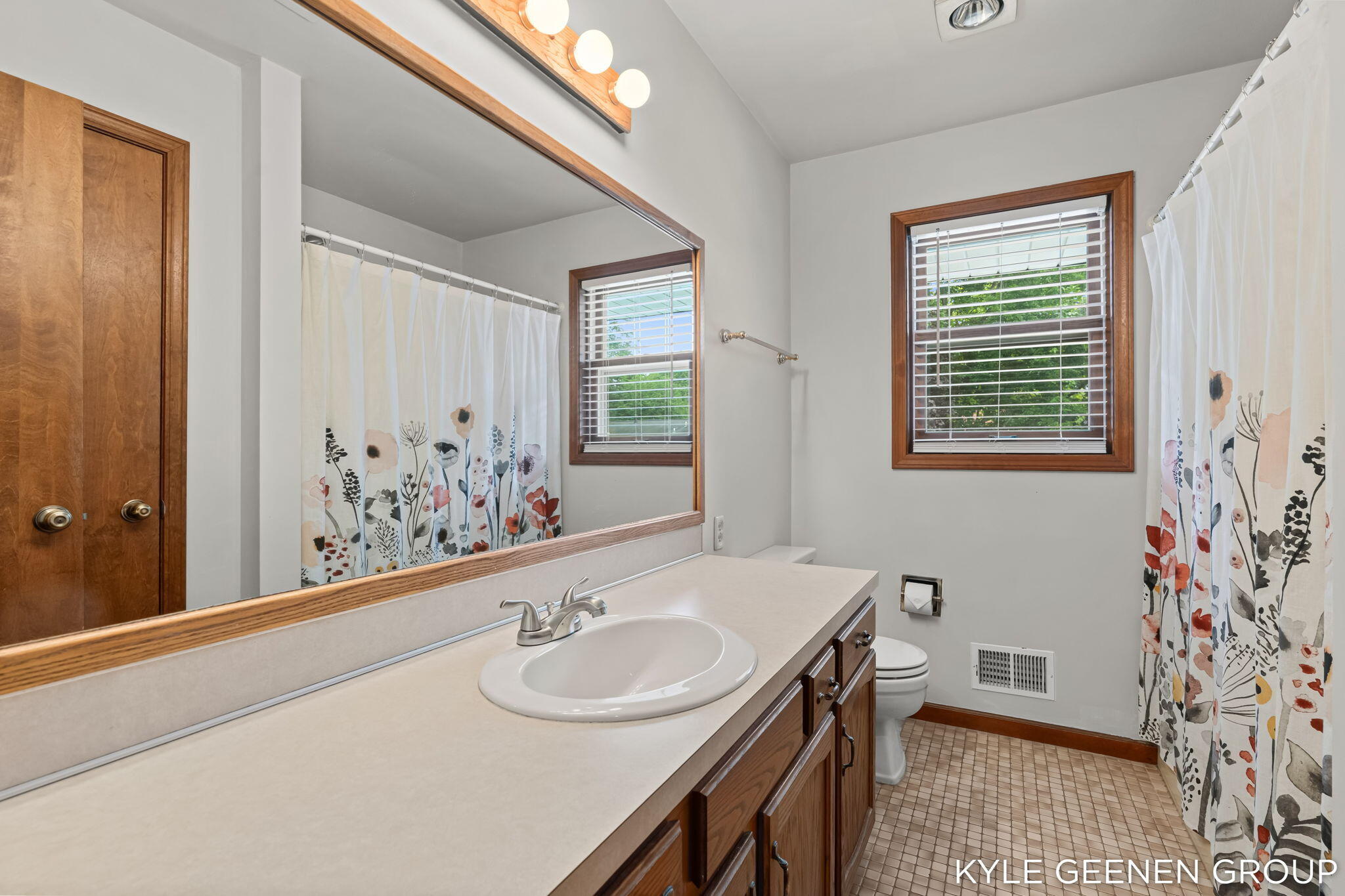 345 Woodland Avenue Holland MI 49424