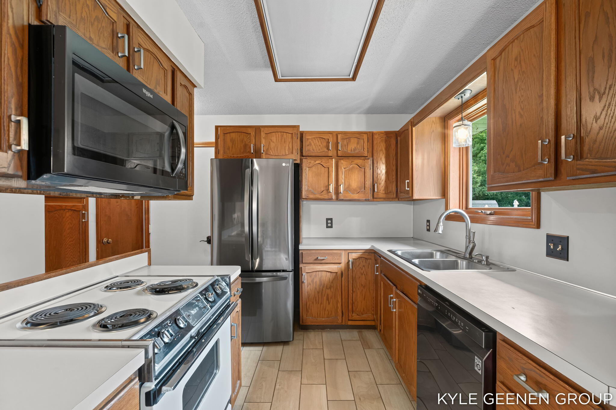 345 Woodland Avenue Holland MI 49424