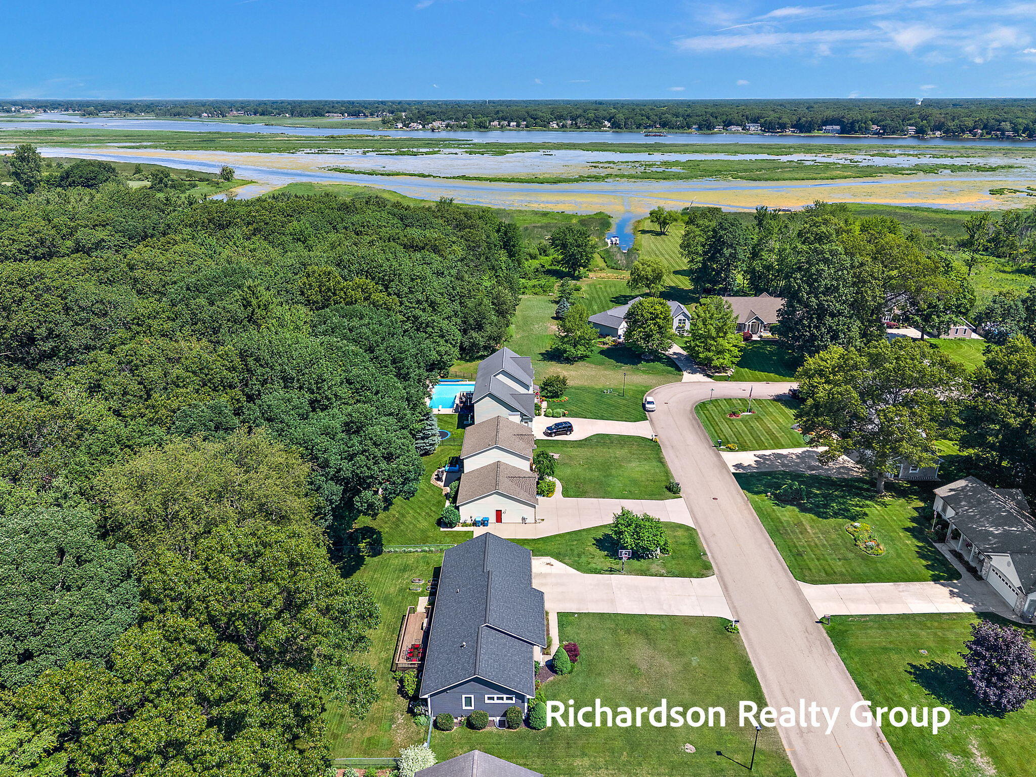 15317 Vintage Avenue Grand Haven MI 49417