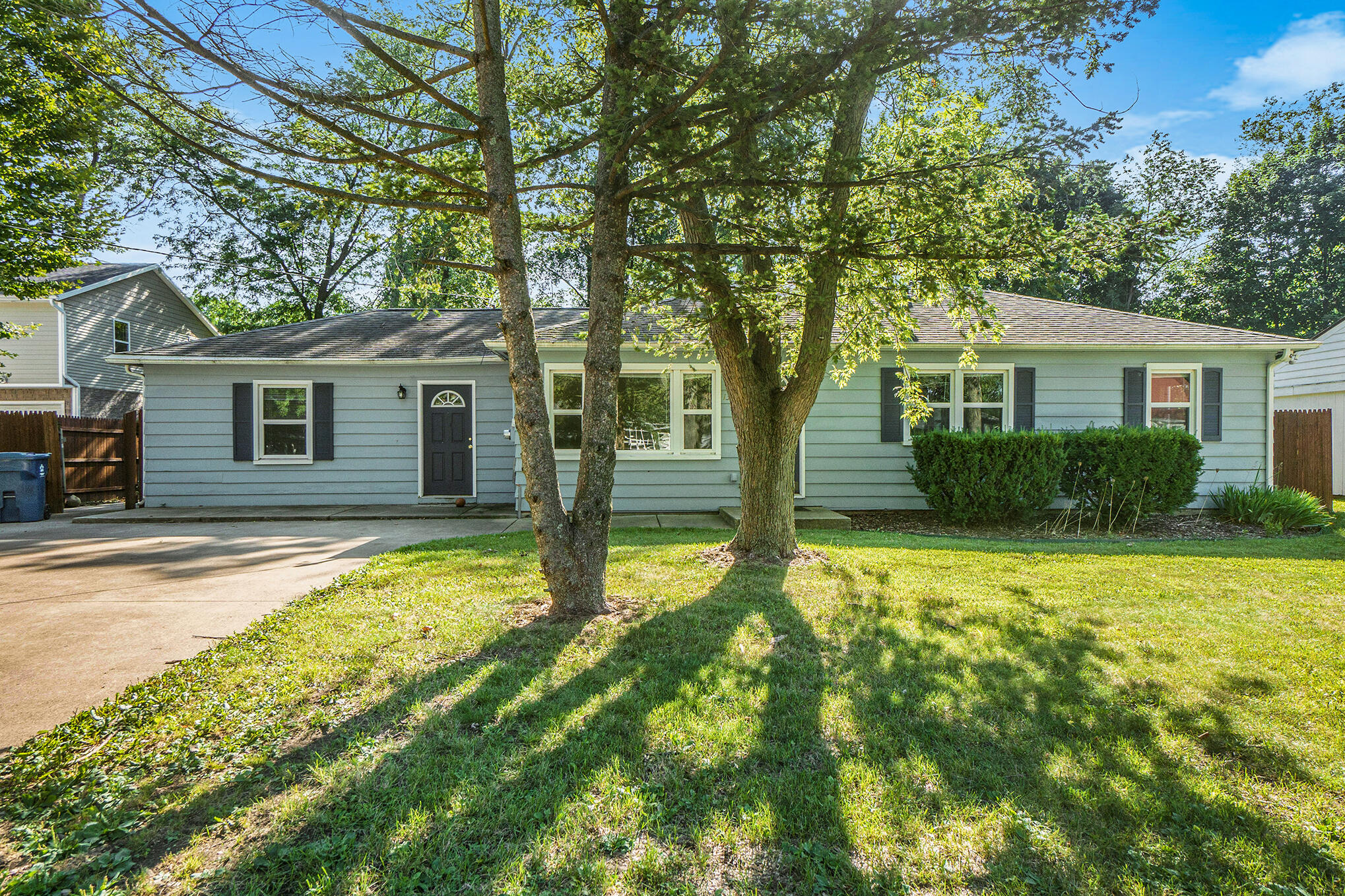1315 Sutherland Avenue Kalamazoo MI 49006
