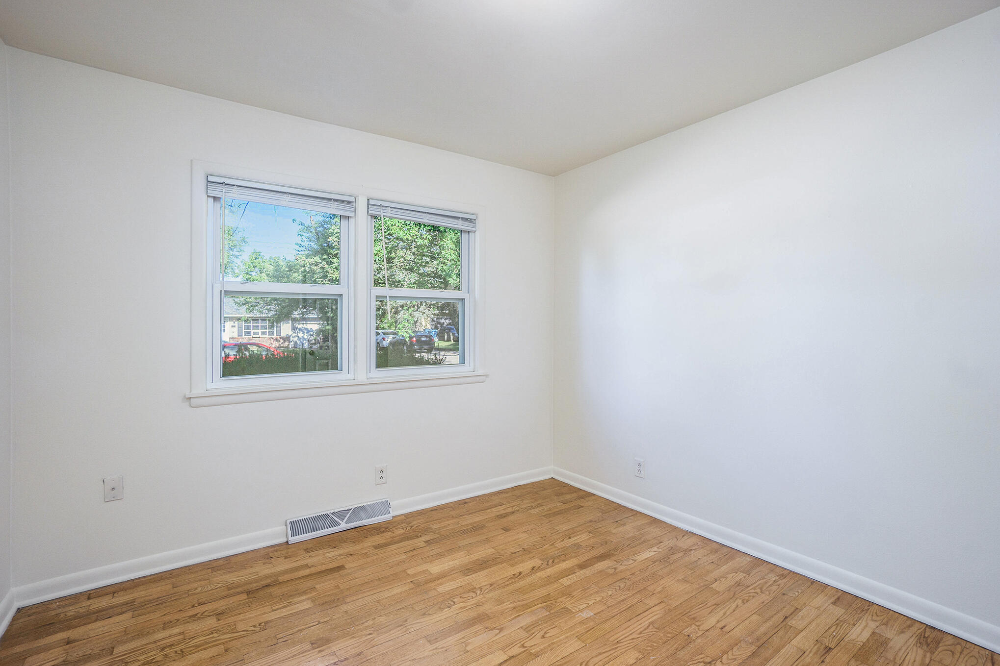 1315 Sutherland Avenue Kalamazoo MI 49006