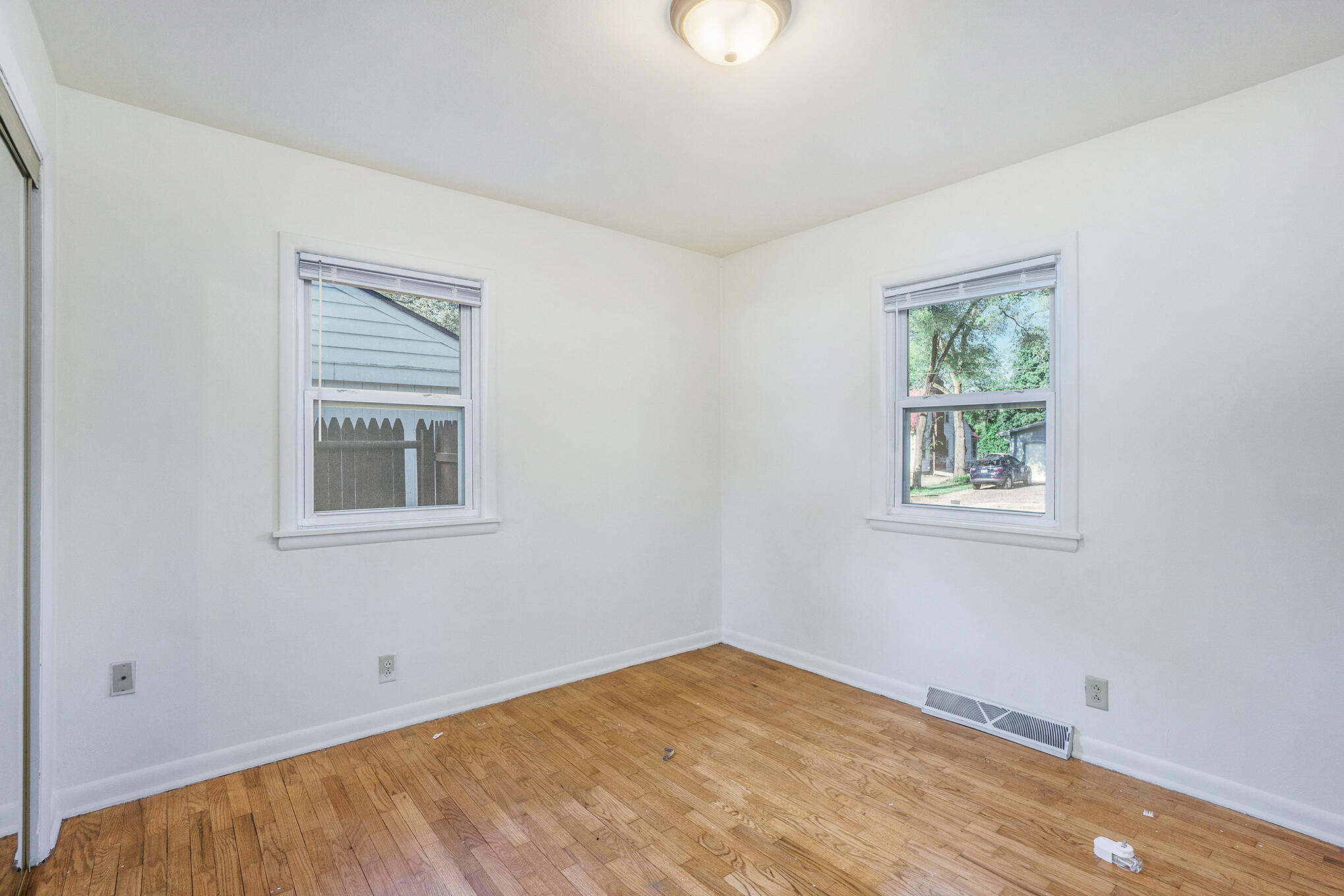 1315 Sutherland Avenue Kalamazoo MI 49006