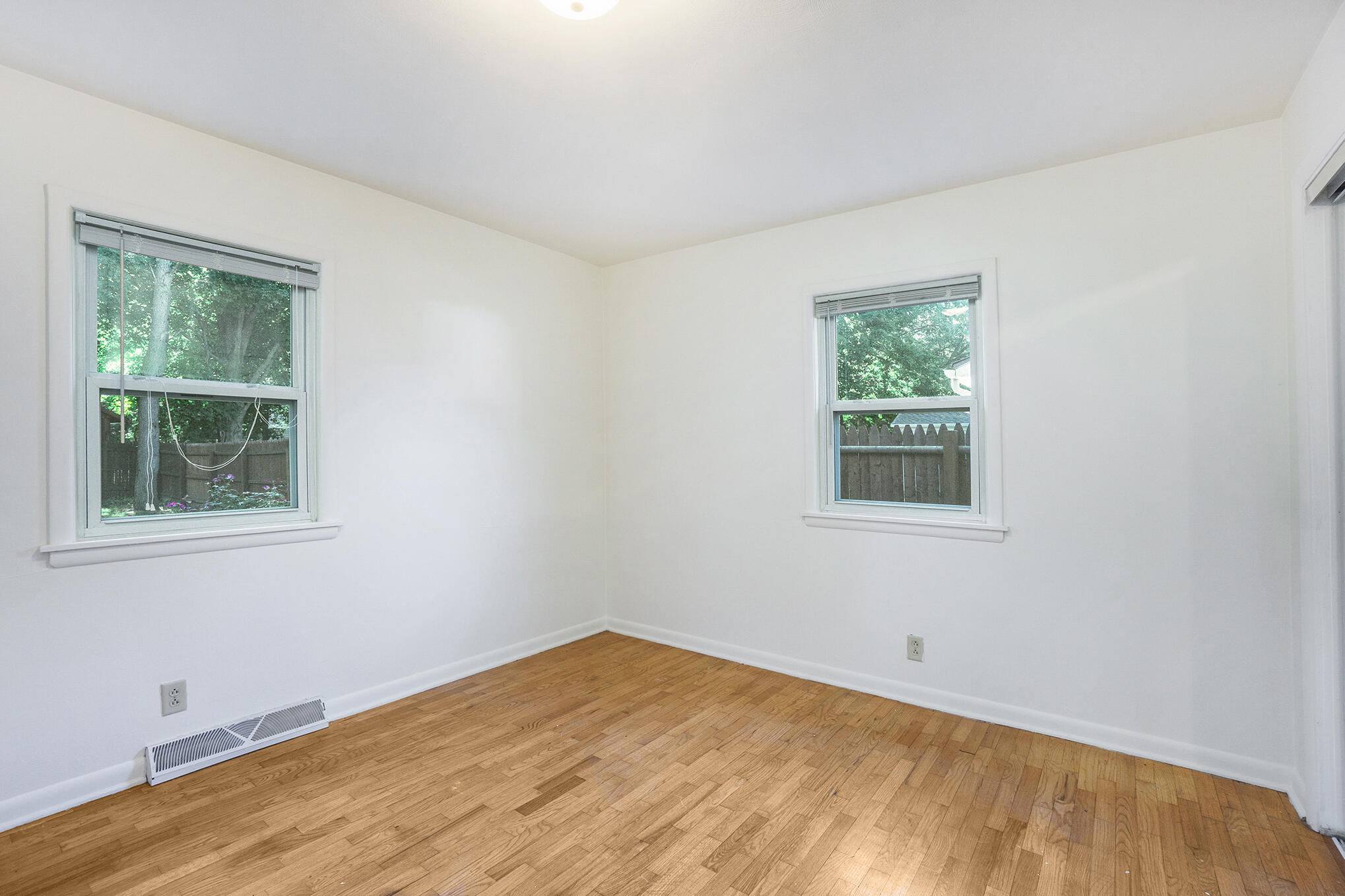 1315 Sutherland Avenue Kalamazoo MI 49006
