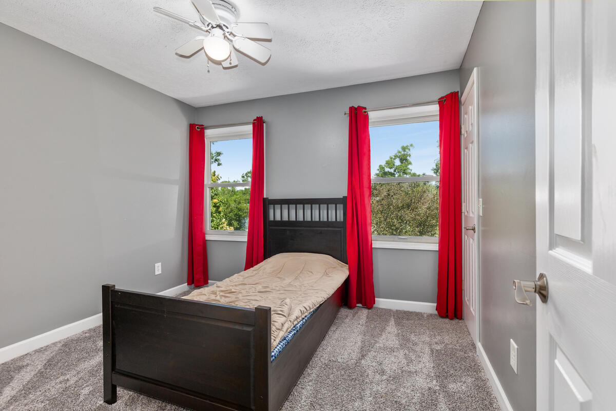2576 Mapleview Street SE Grand Rapids MI 49508