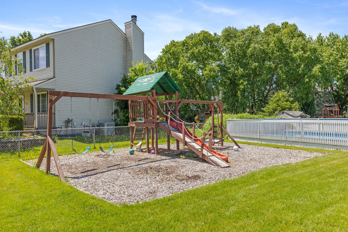2576 Mapleview Street SE Grand Rapids MI 49508