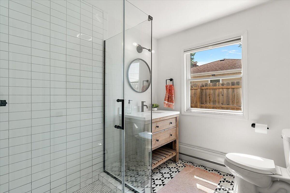 1555 Carlton Avenue NE Grand Rapids MI 49505