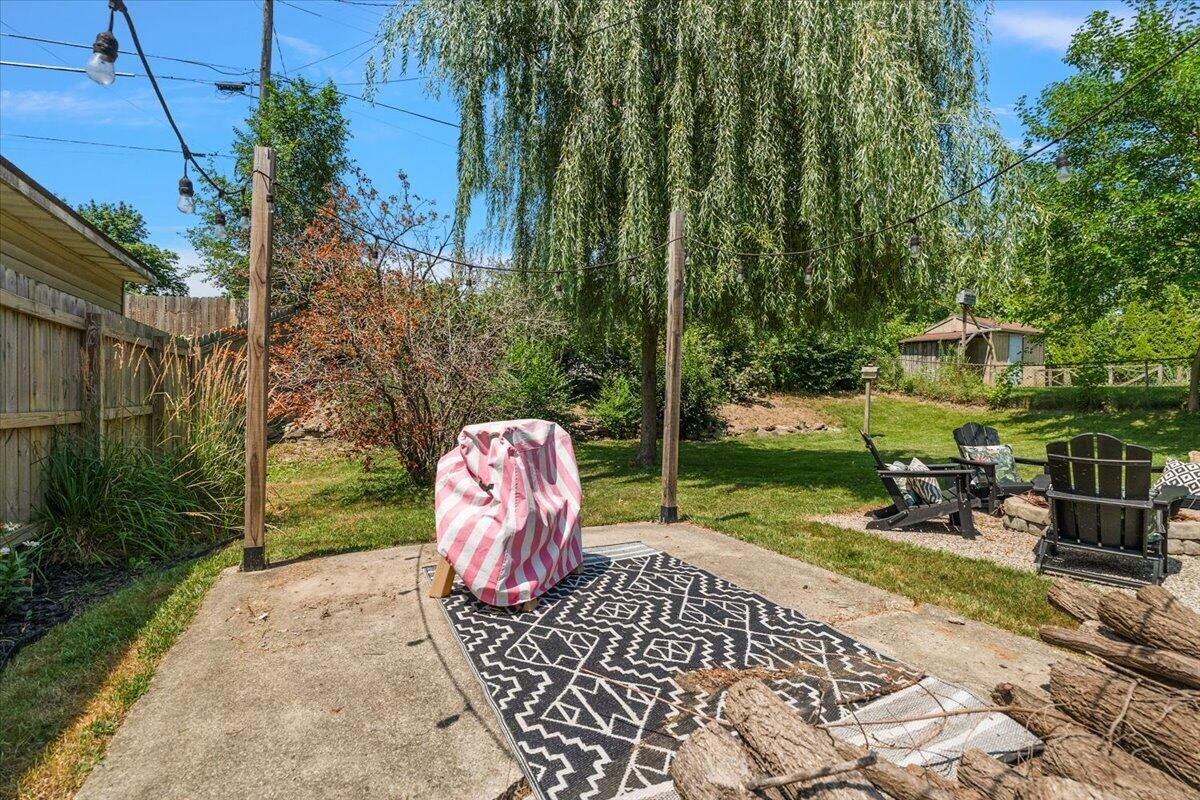1555 Carlton Avenue NE Grand Rapids MI 49505