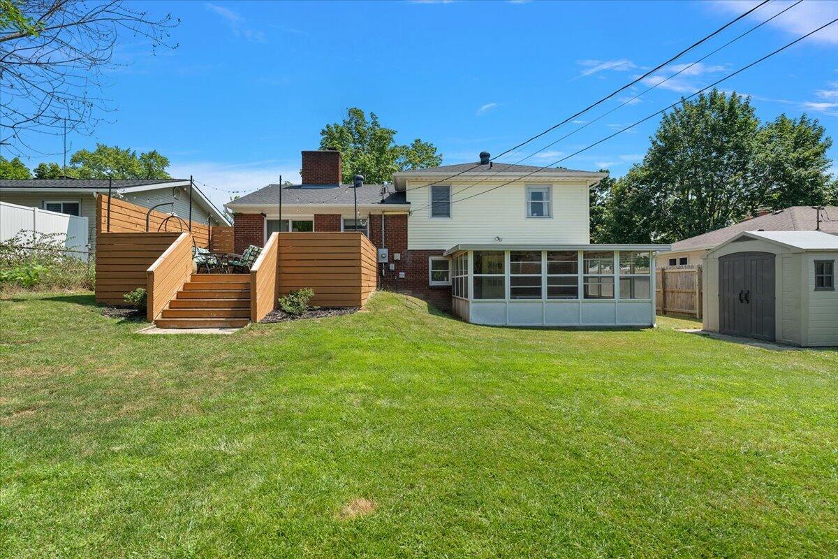 1555 Carlton Avenue NE Grand Rapids MI 49505