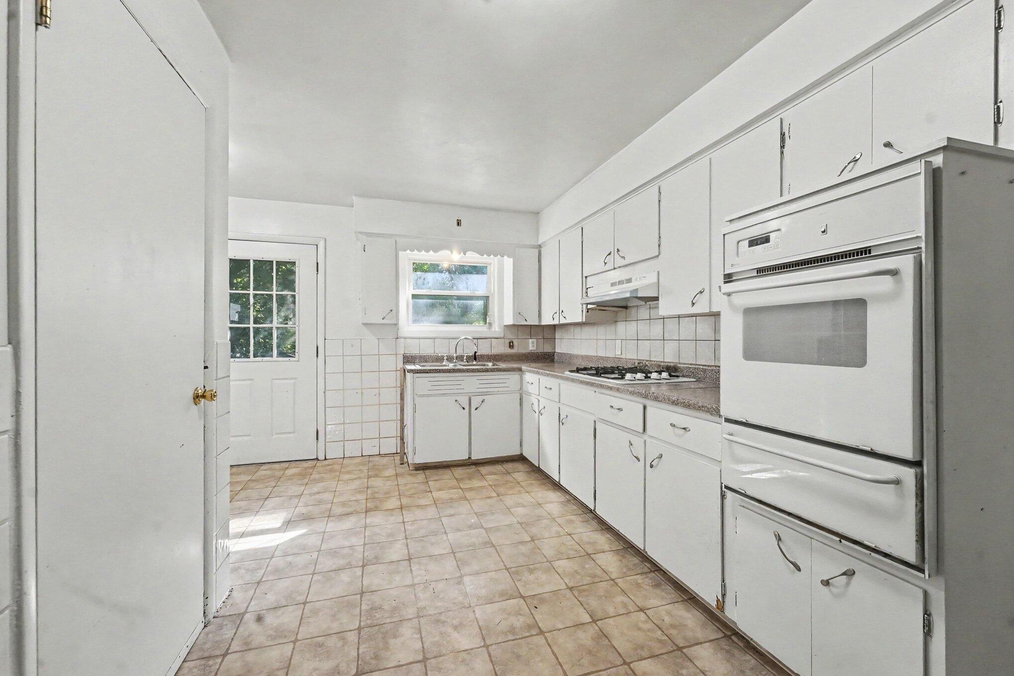 2154 Mckee Avenue SW Grand Rapids MI 49503