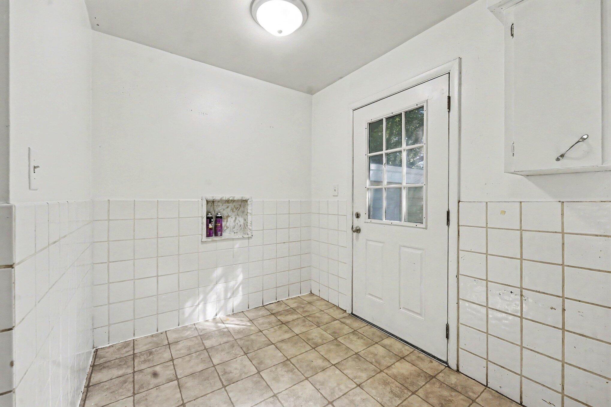 2154 Mckee Avenue SW Grand Rapids MI 49503