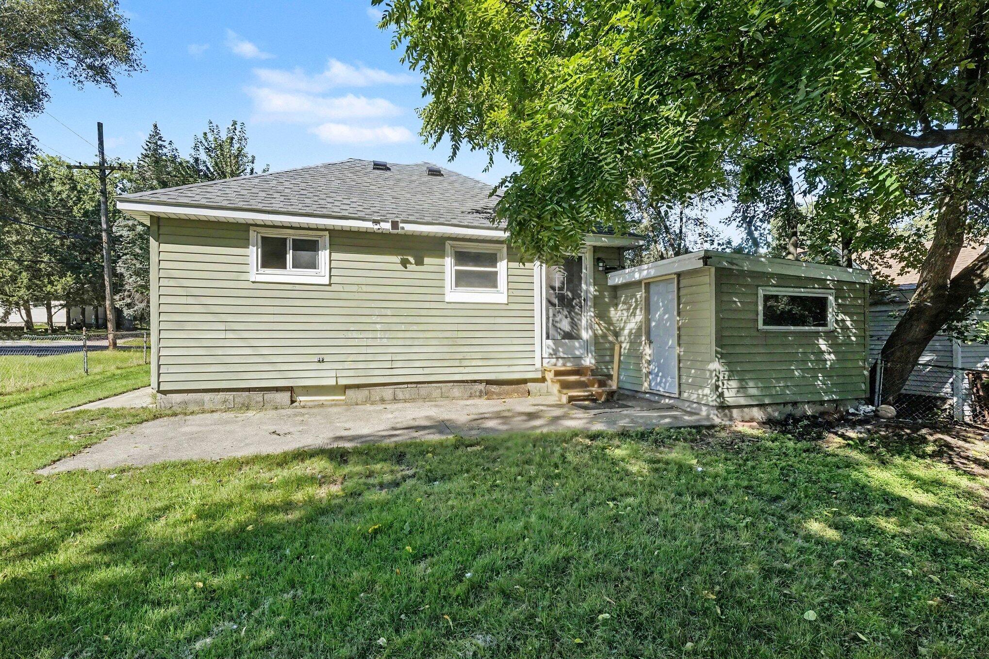 2154 Mckee Avenue SW Grand Rapids MI 49503