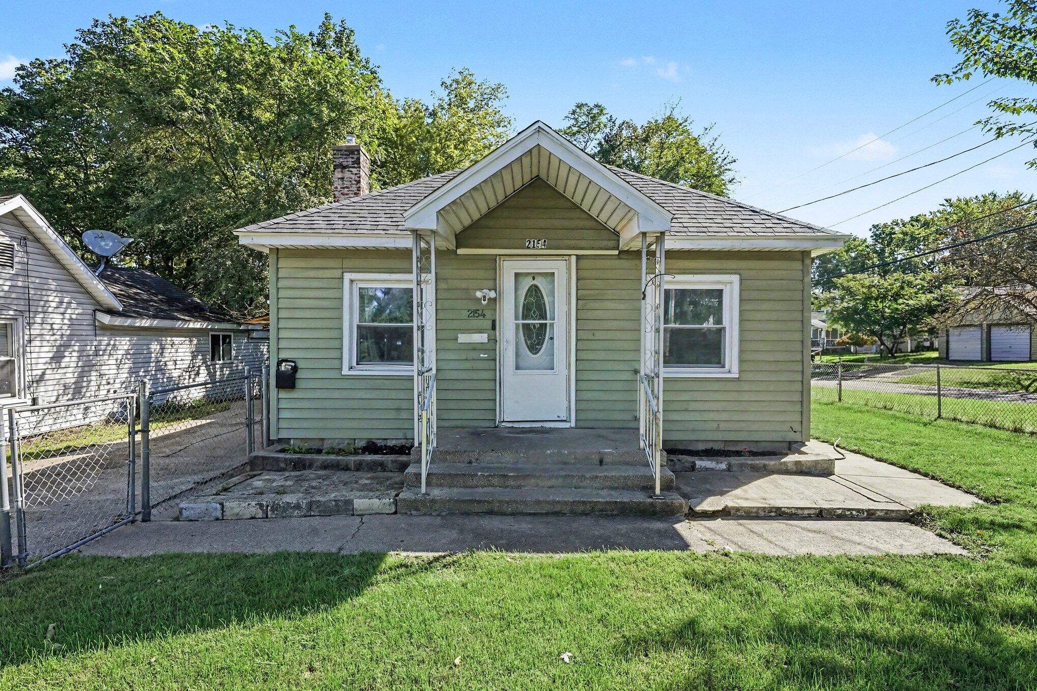 2154 Mckee Avenue SW Grand Rapids MI 49503