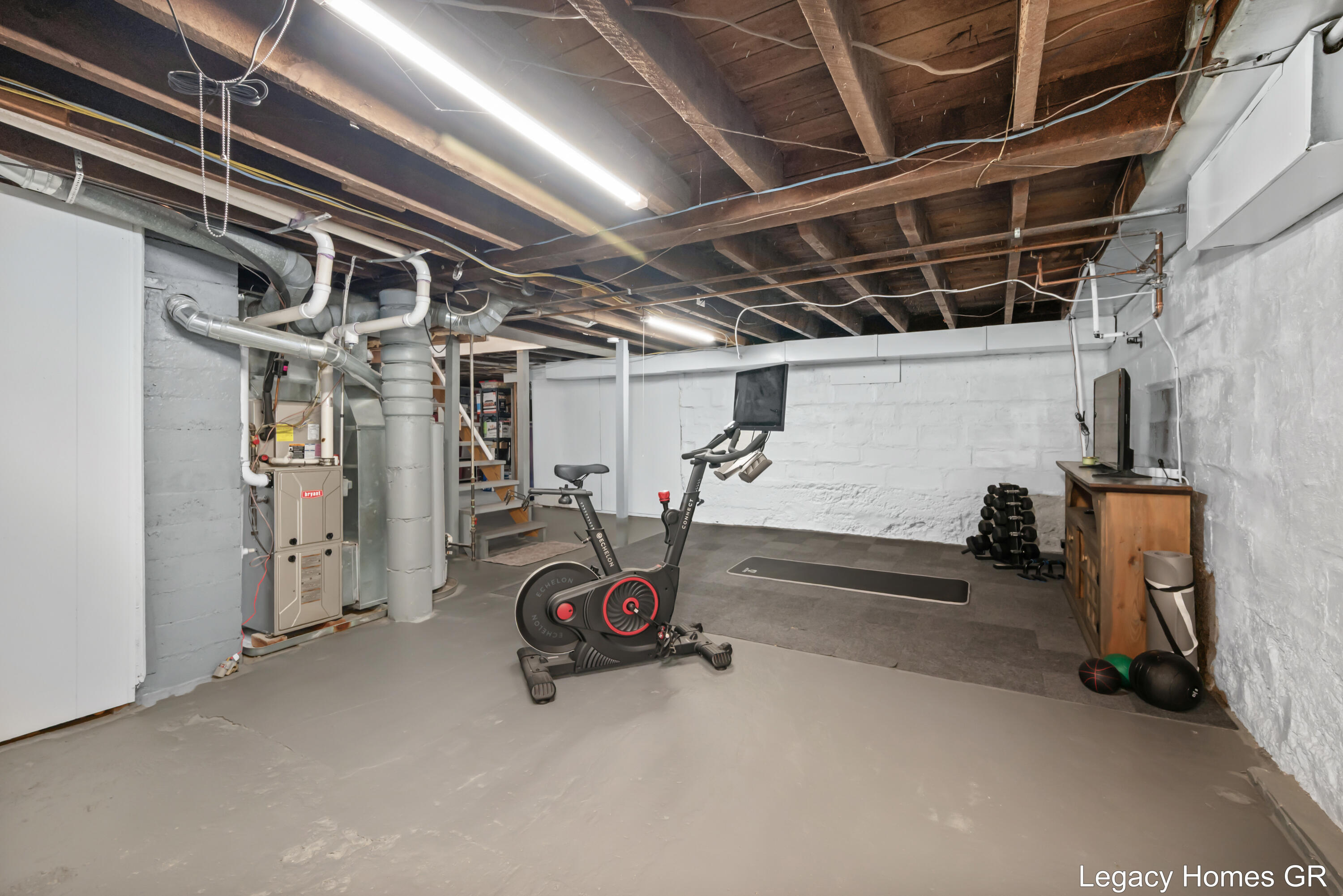 1042 Patton Avenue NW Grand Rapids MI 49504