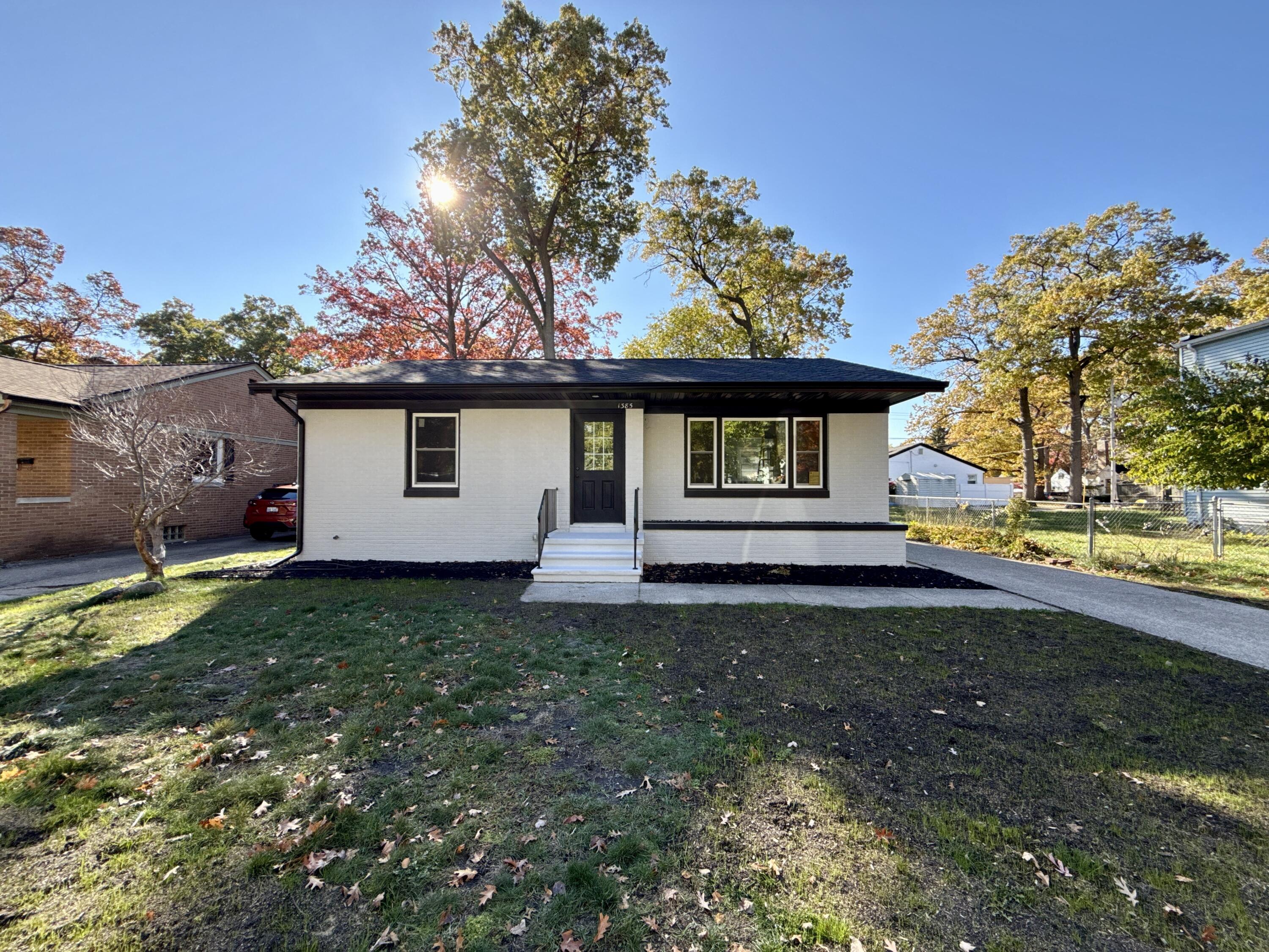 1385 Beardsley Avenue Muskegon MI 49441