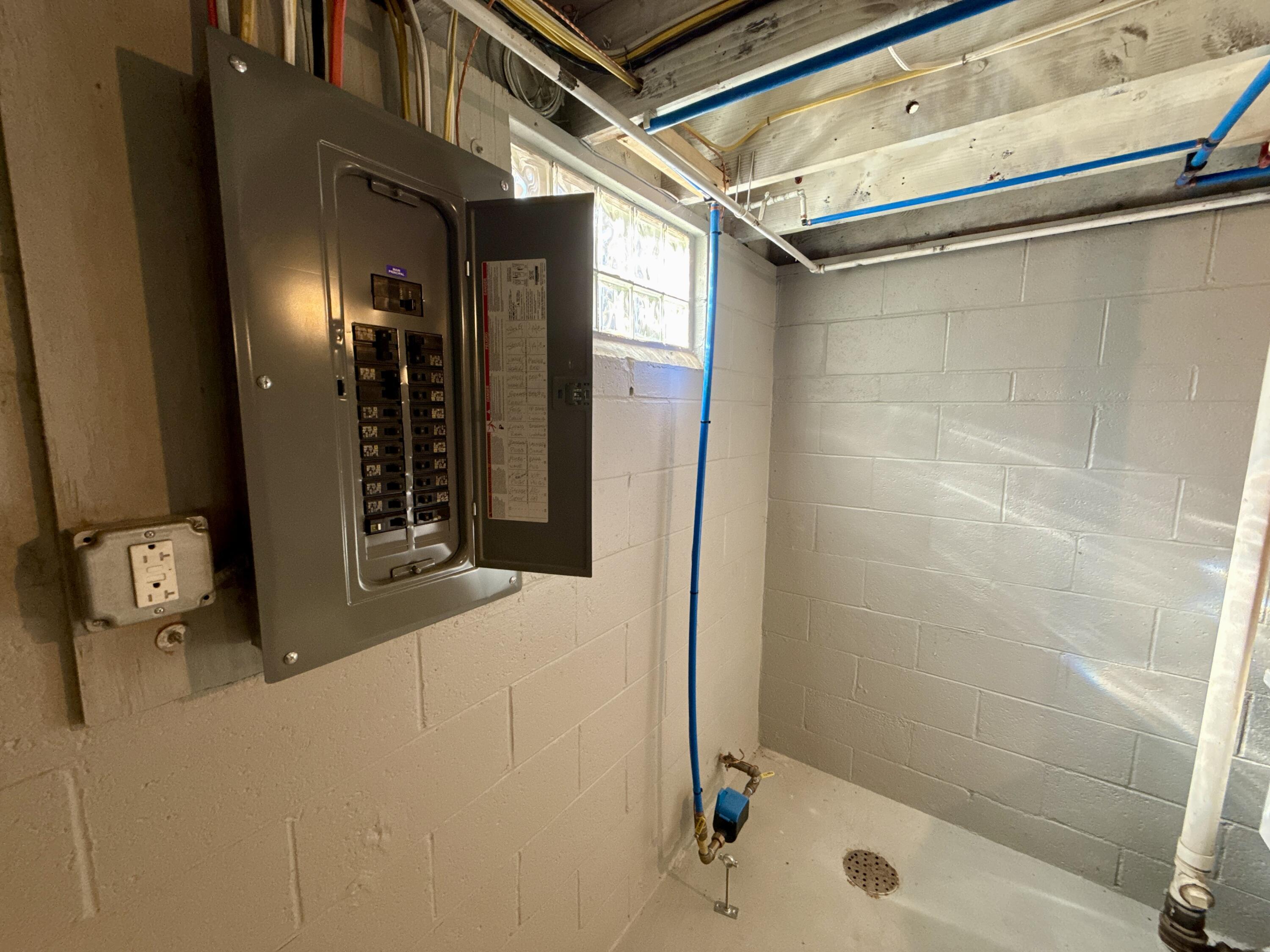 1385 Beardsley Avenue Muskegon MI 49441