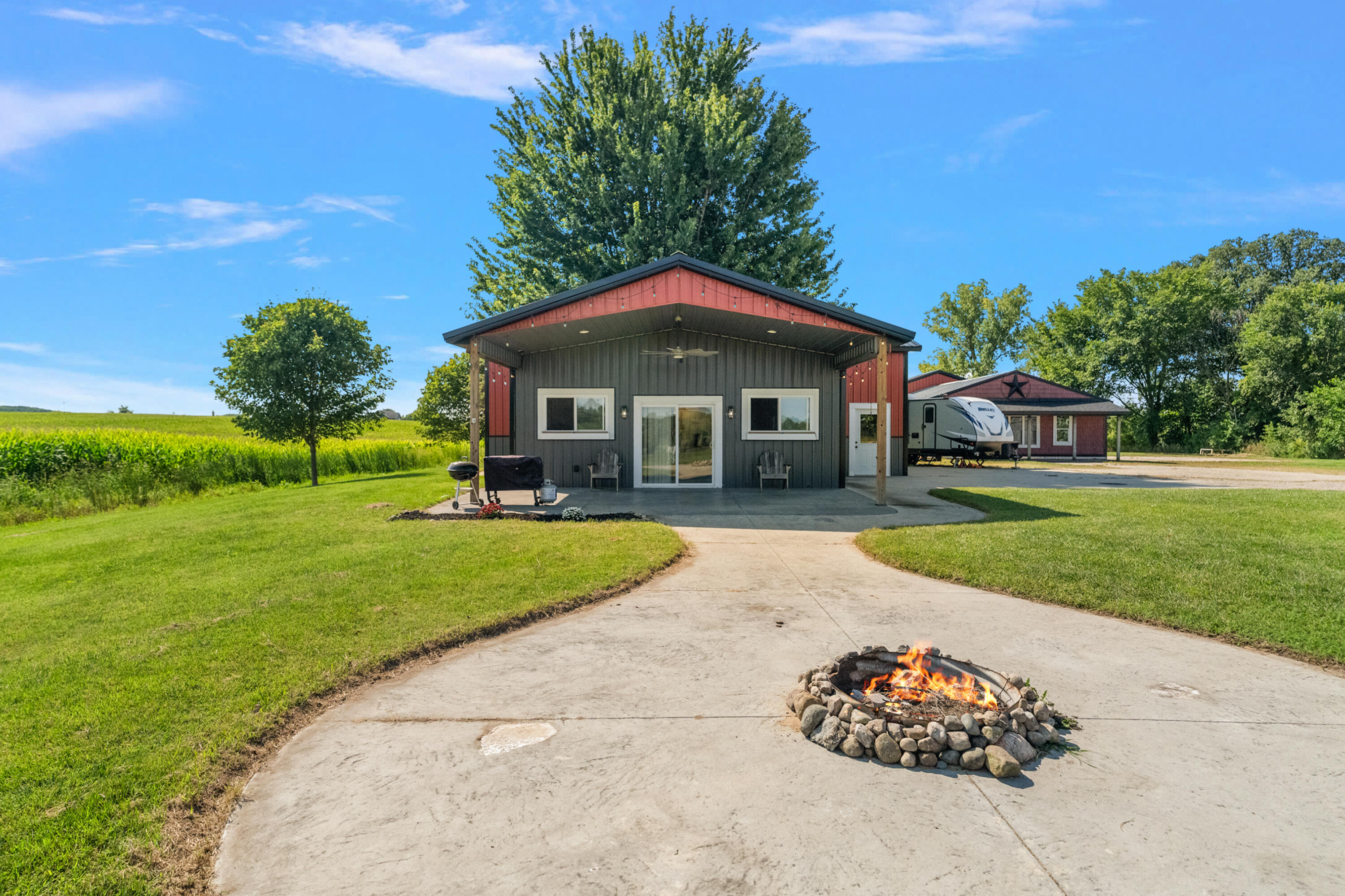 3830 146th Avenue Holland MI 49423