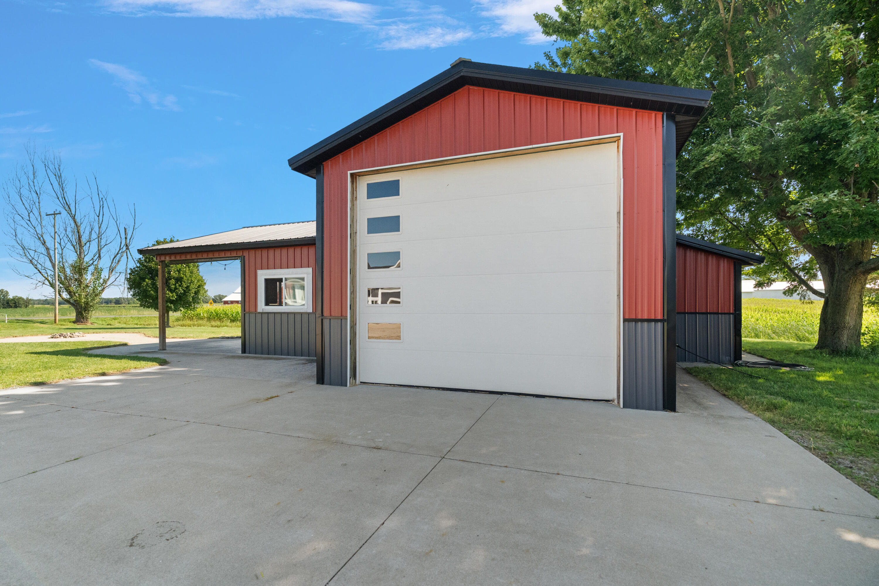 3830 146th Avenue Holland MI 49423