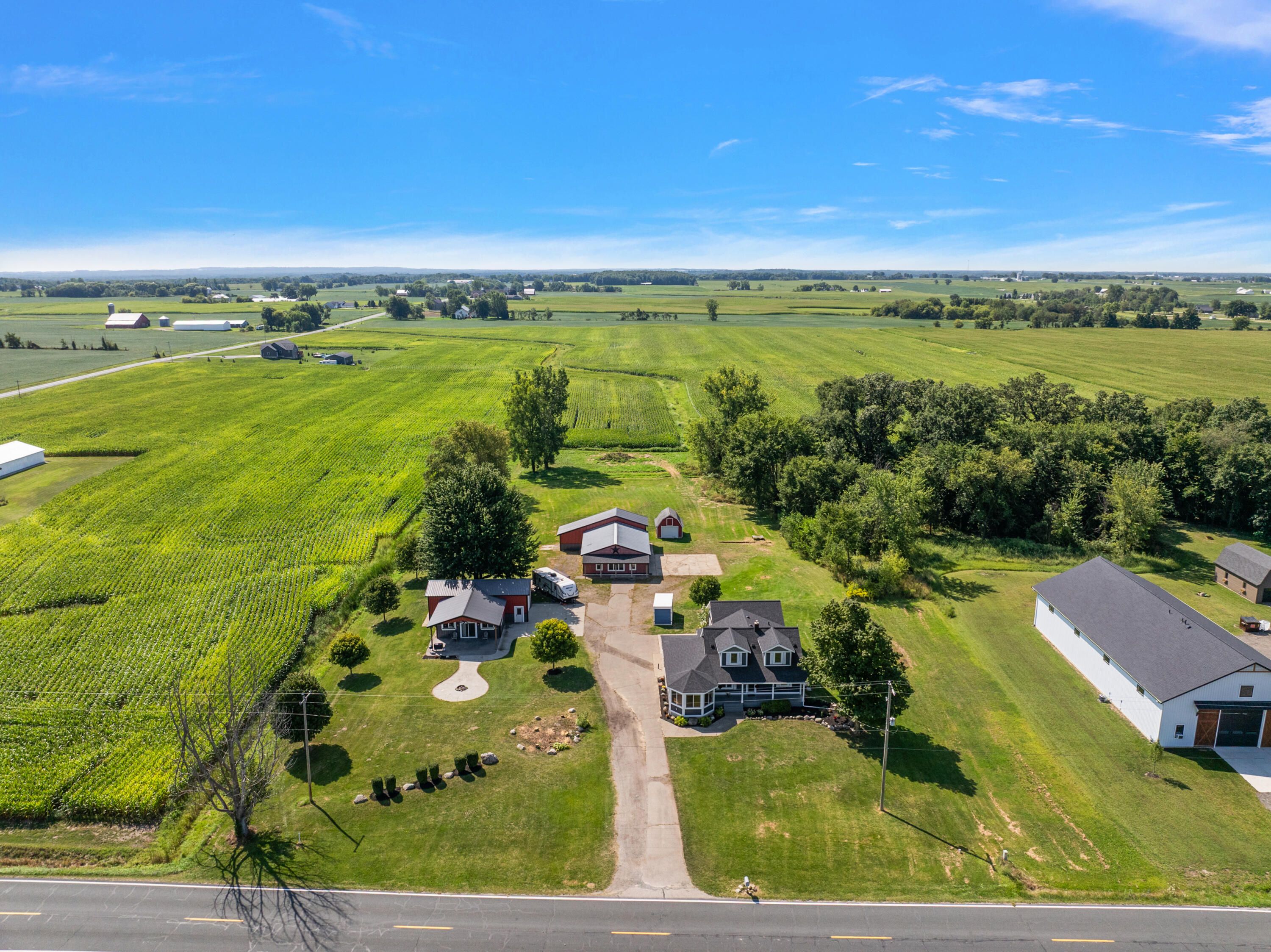 3830 146th Avenue Holland MI 49423
