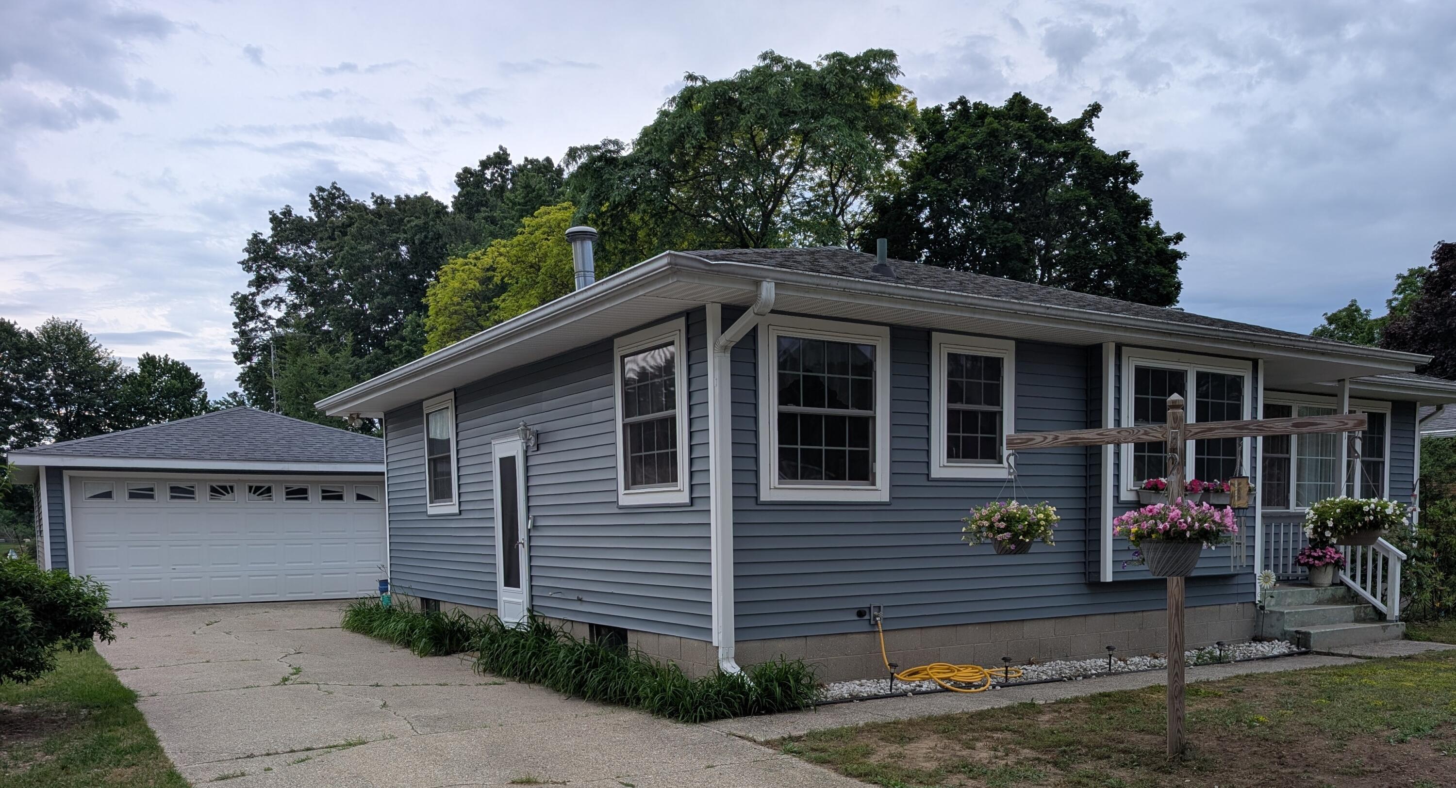 461 W Hile Road Muskegon MI 49441