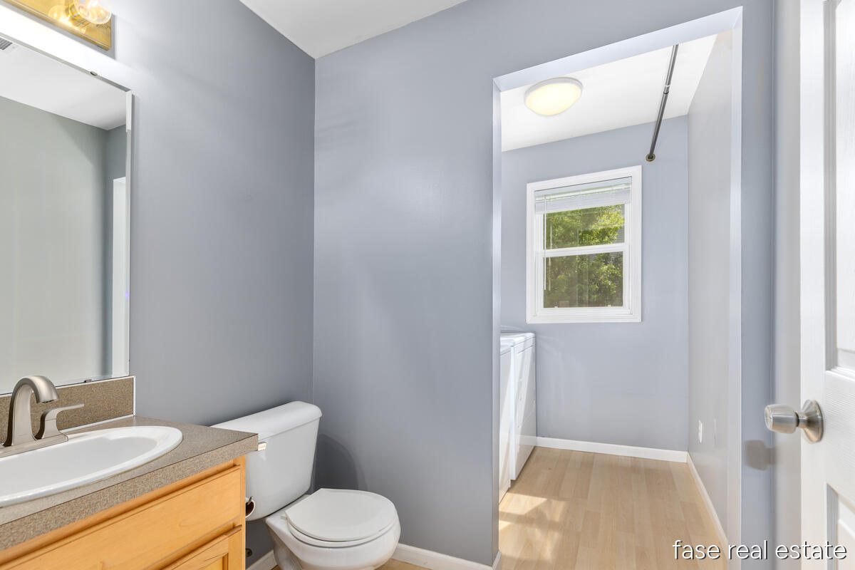 2796 Bryanwood Drive NW Grand Rapids MI 49544