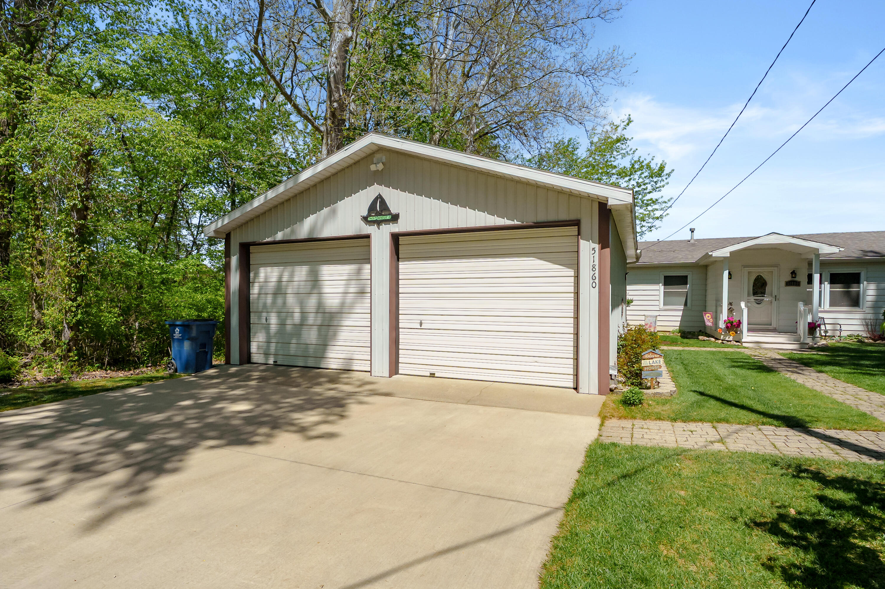 51860 County Road 384 Grand Junction MI 49056