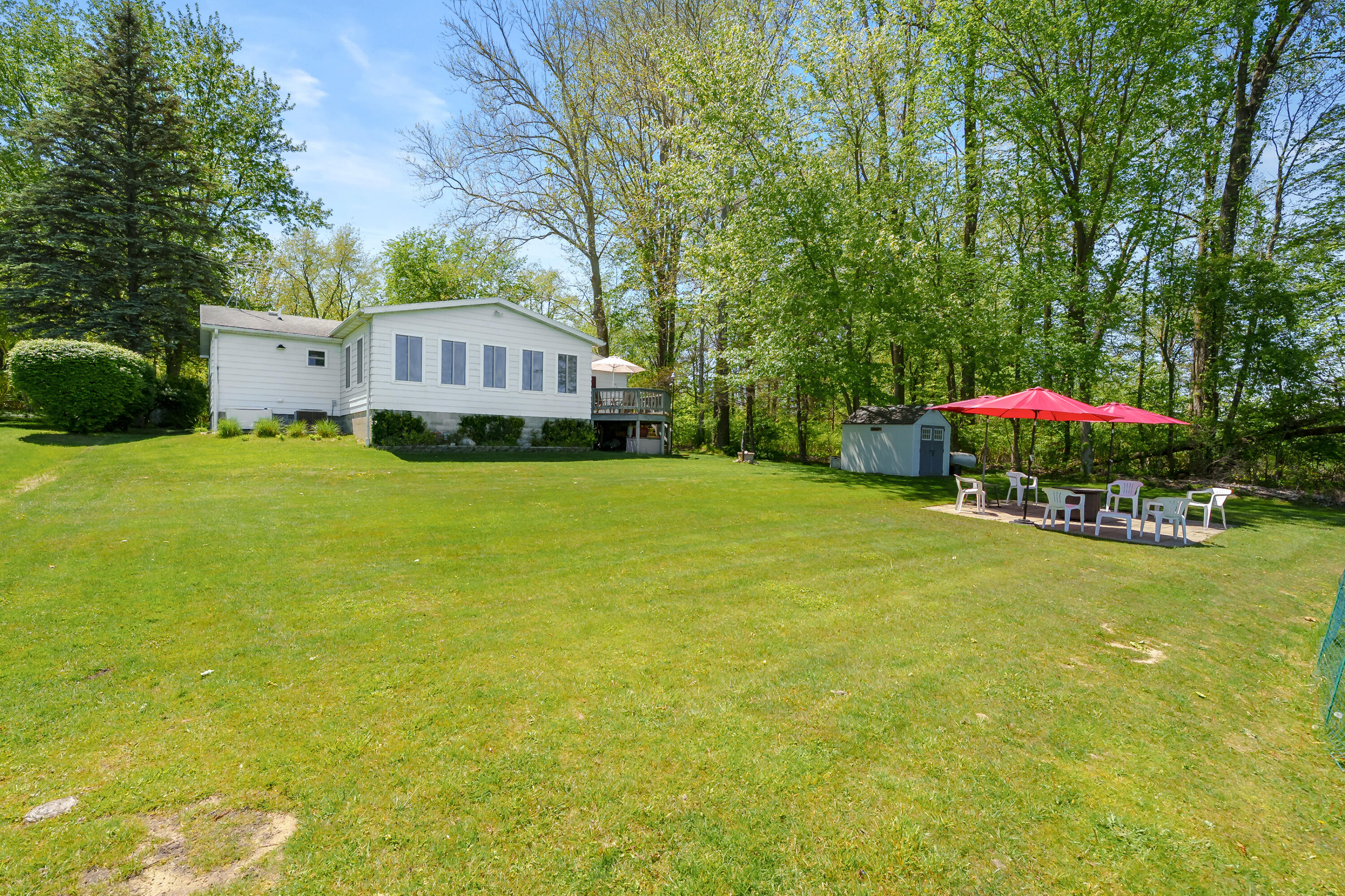 51860 County Road 384 Grand Junction MI 49056