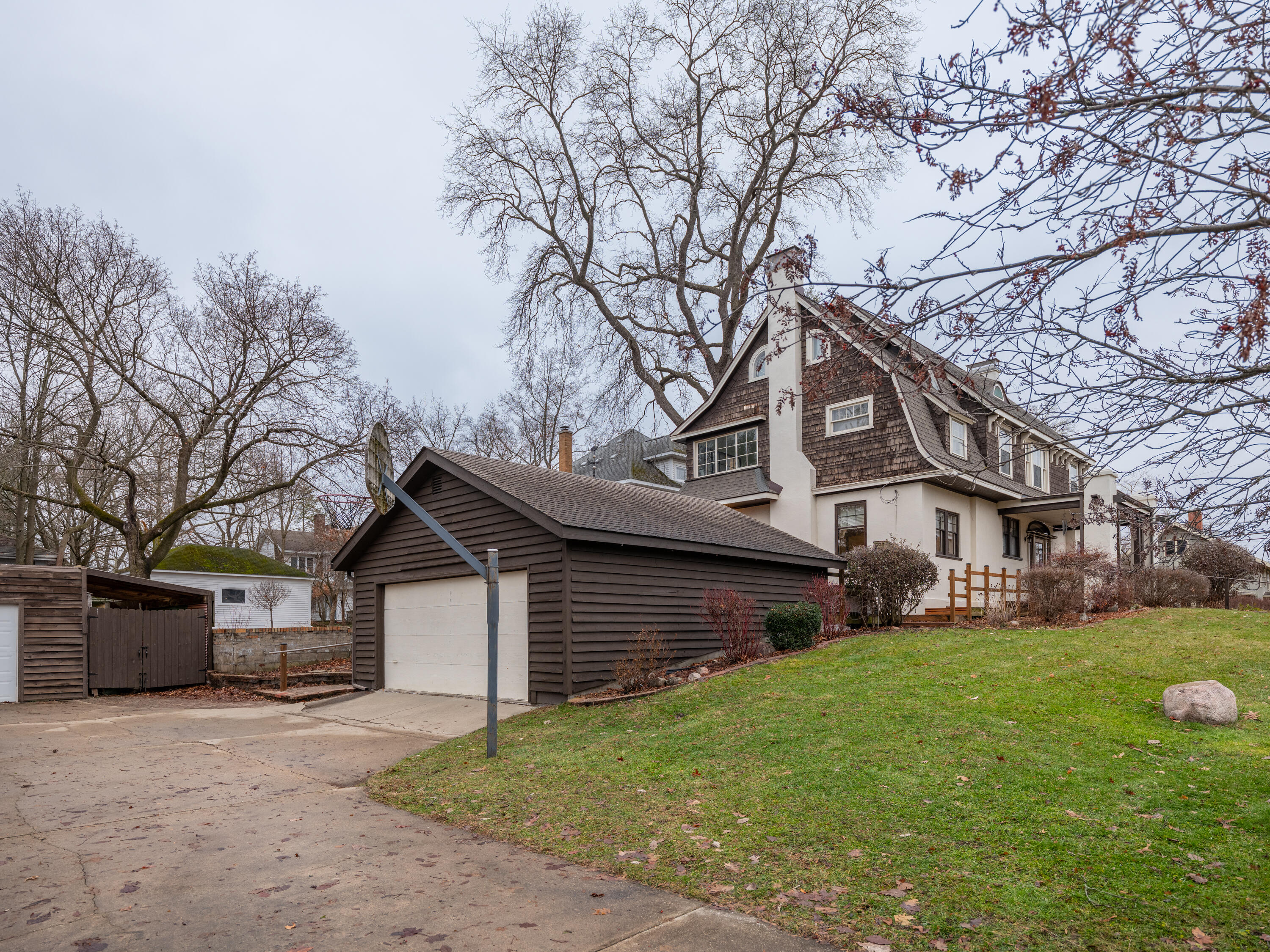 204 Monroe Street Kalamazoo MI 49006