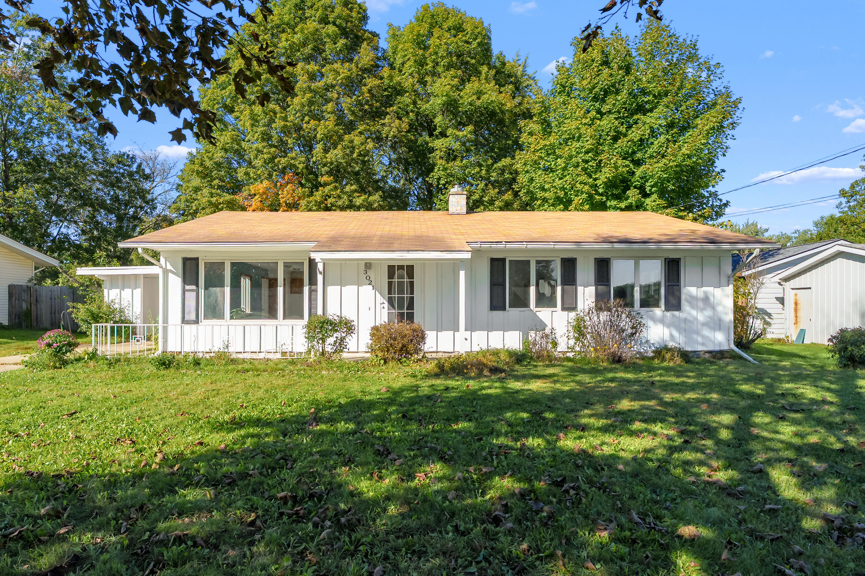 3021 Parchmount Avenue Kalamazoo MI 49004