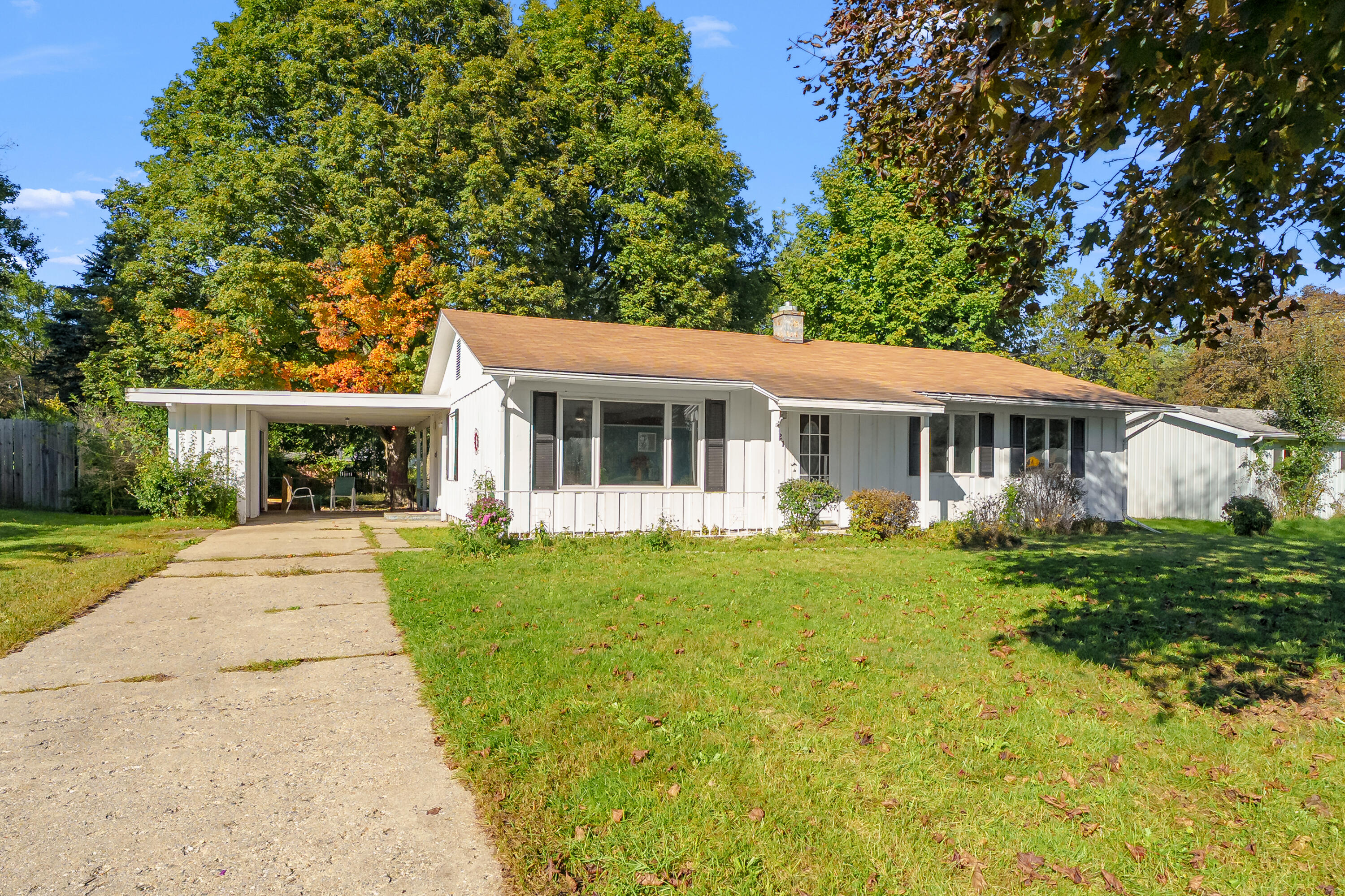 3021 Parchmount Avenue Kalamazoo MI 49004